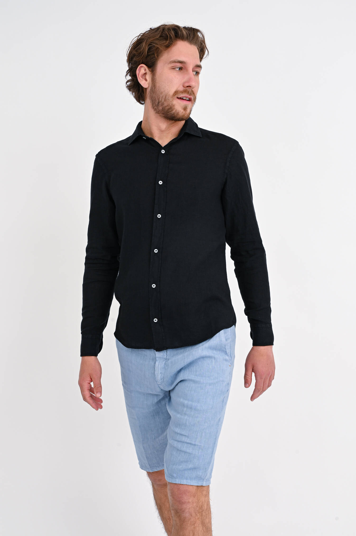 Leinenhemd in Schwarz