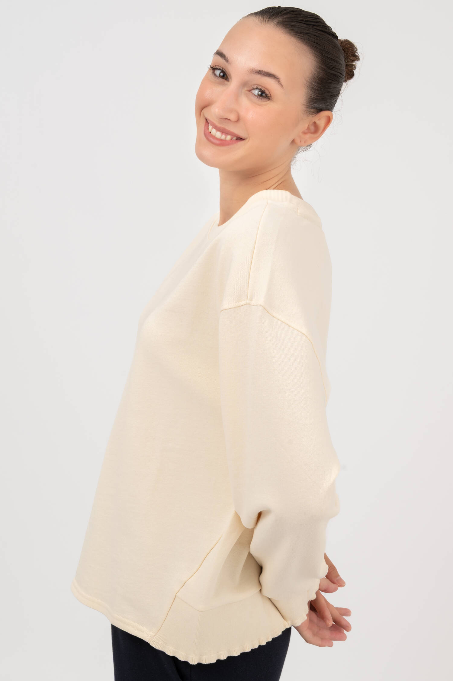 Sweatshirt mit Rüschen-Details in Off-White