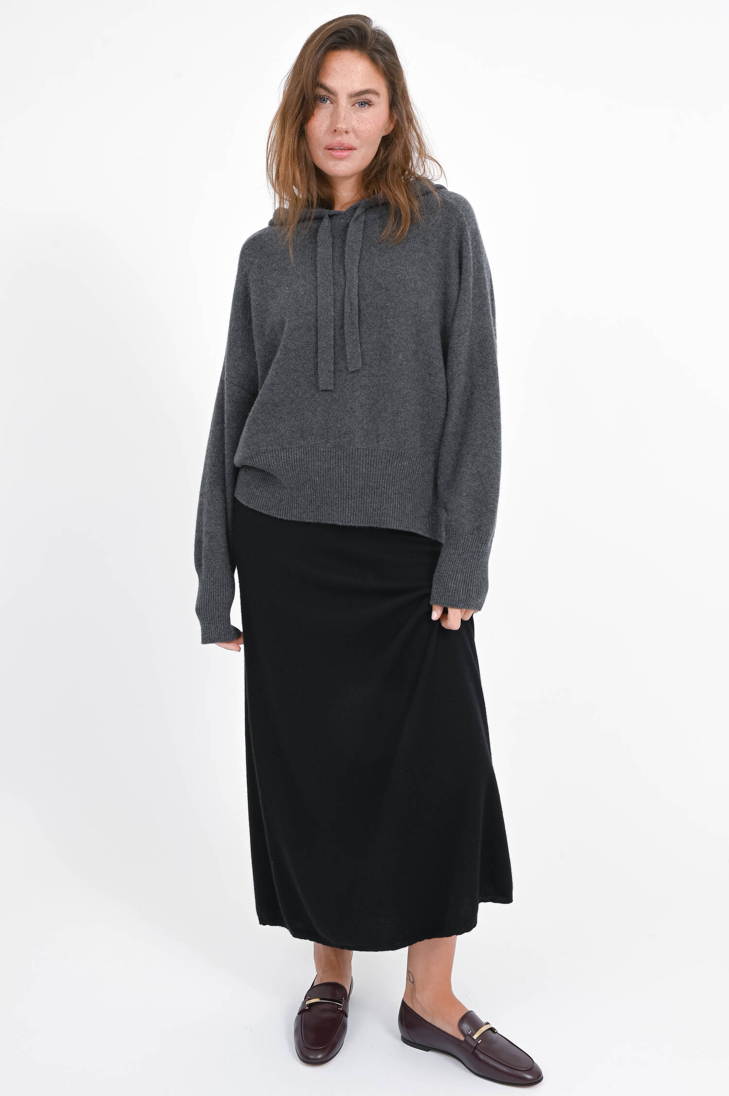 Cashmere-Hoodie in Dunkelgrau Cashmere-Hoodie in Dunkelgrau