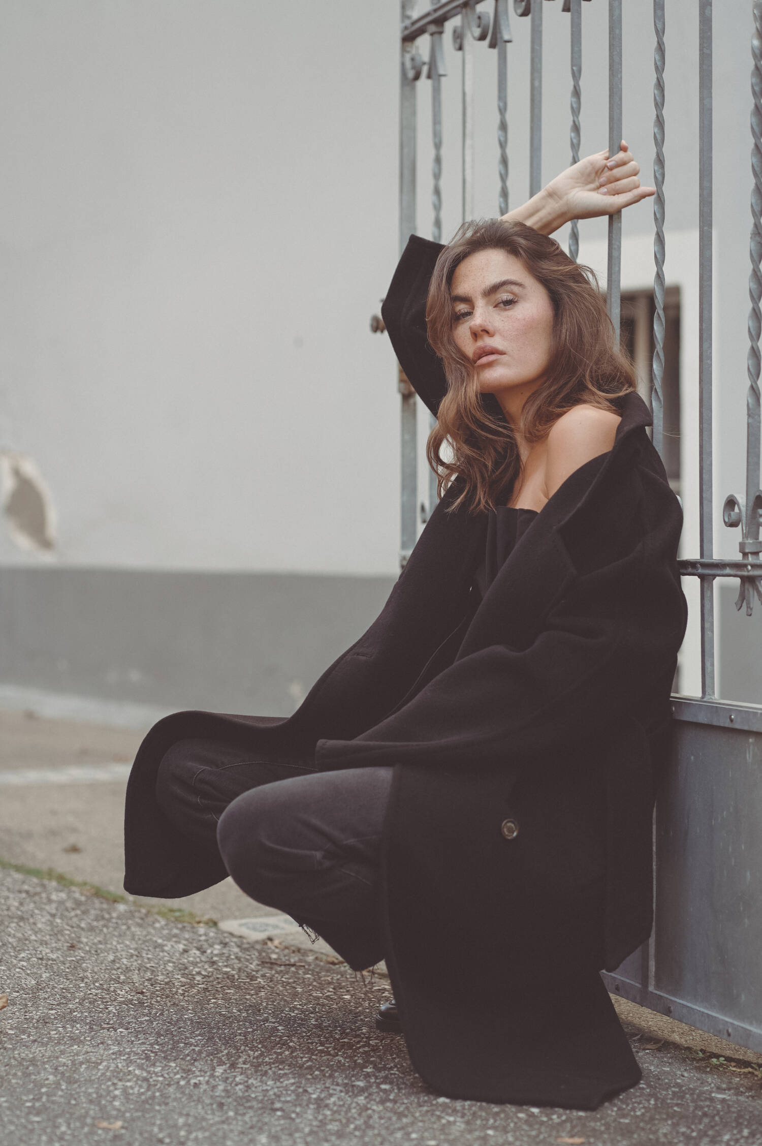 Woll-Cashmere-Mantel in Tiefschwarz Woll-Cashmere-Mantel in Tiefschwarz