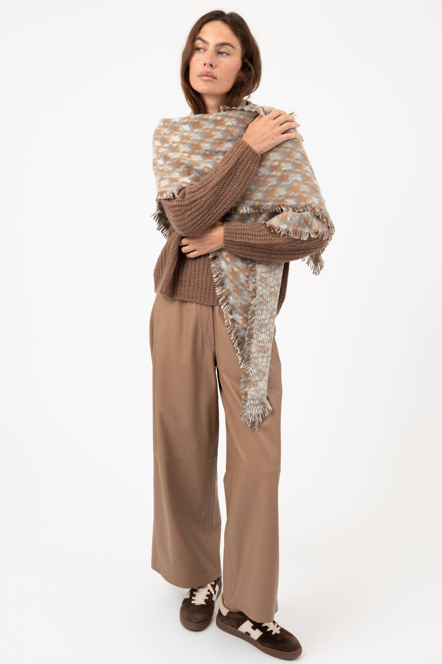 Cashmere-Schal mit Print in Blau/Braun