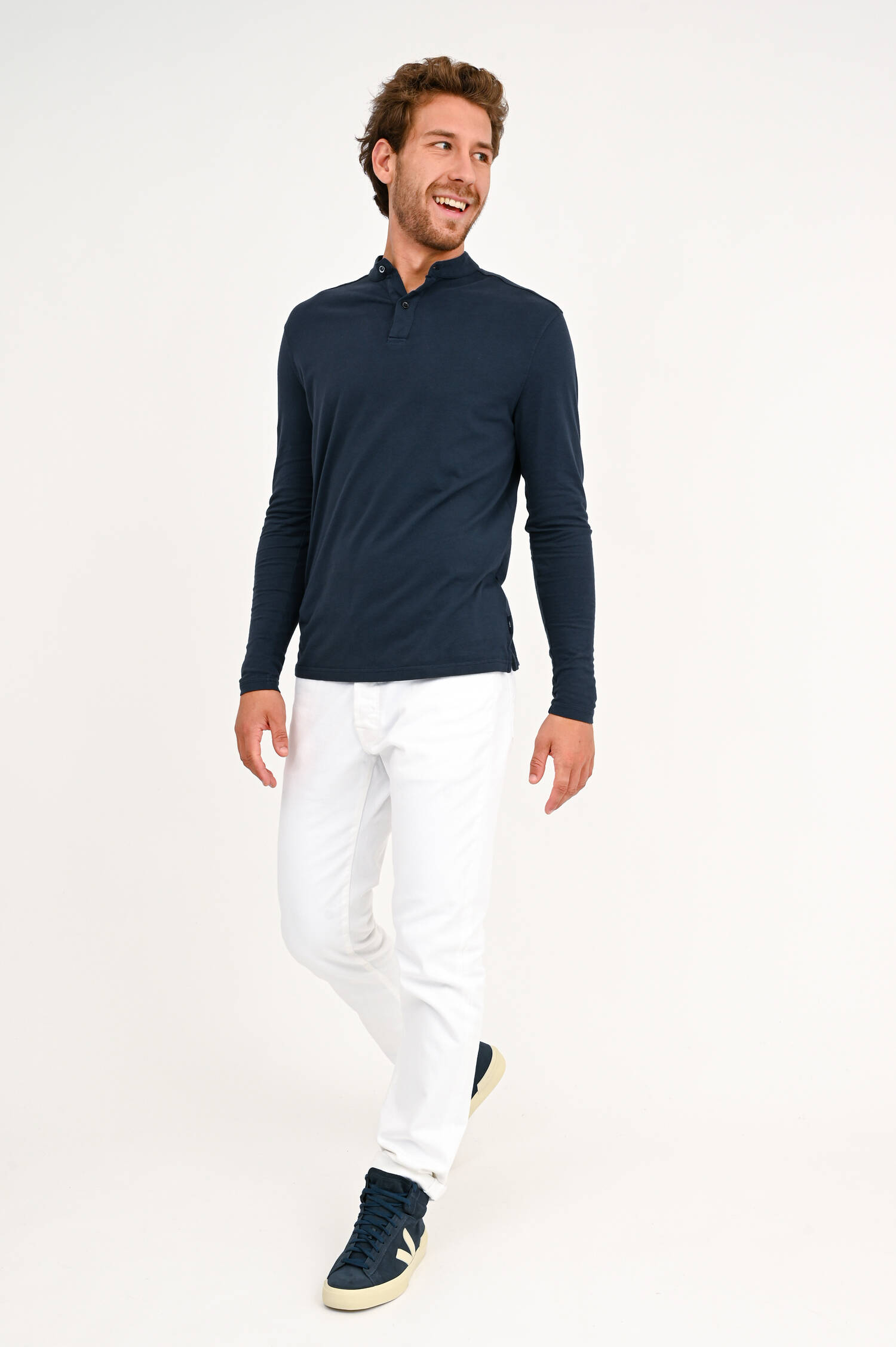 Poloshirt mit Stehkragen in Navy Poloshirt mit Stehkragen in Navy