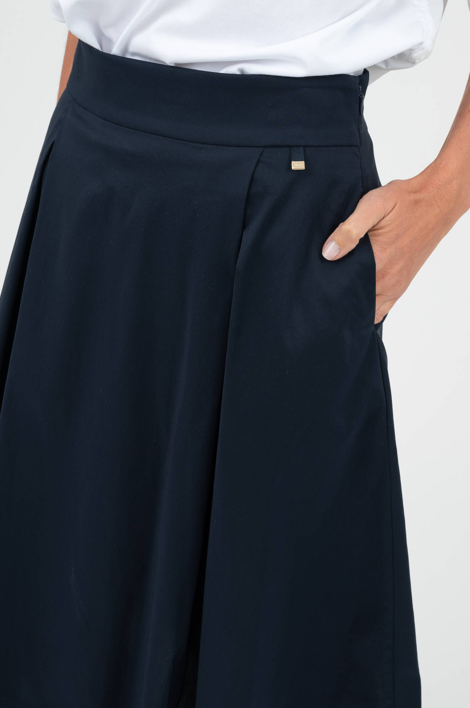 Popeline Rock in Navy Popeline Rock in Navy