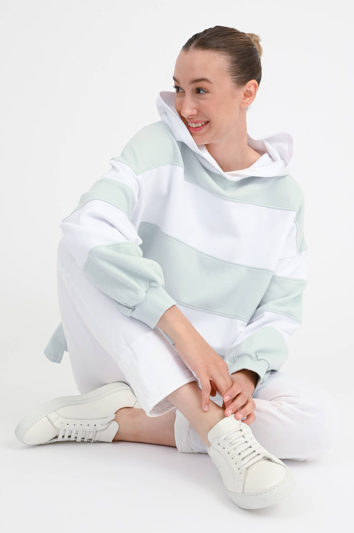 Gestreifter Hoodie CAREN in Dusty Aqua/Weiß