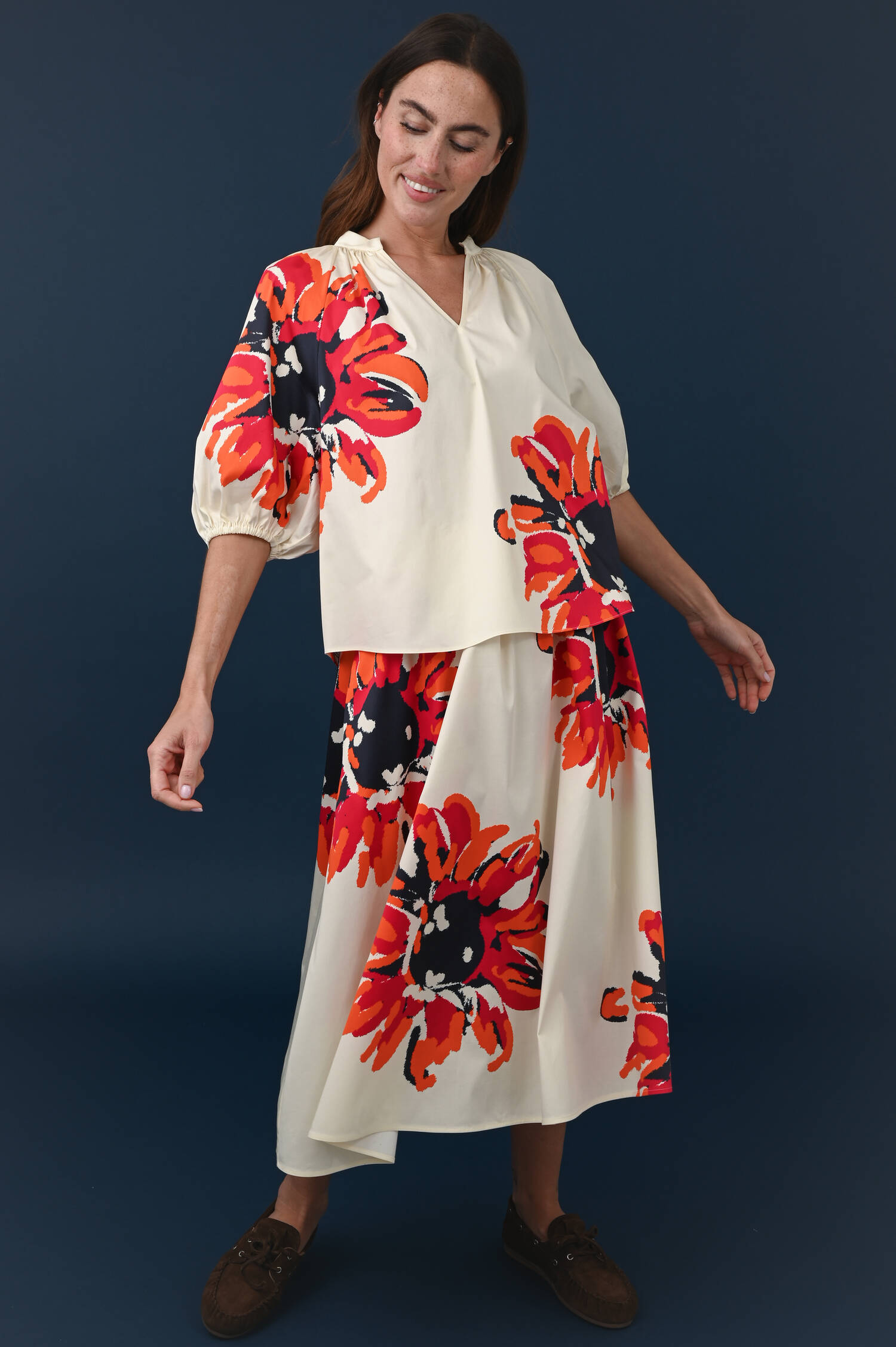 Bluse mit Abstraktem Floralprint in Orange/Beige