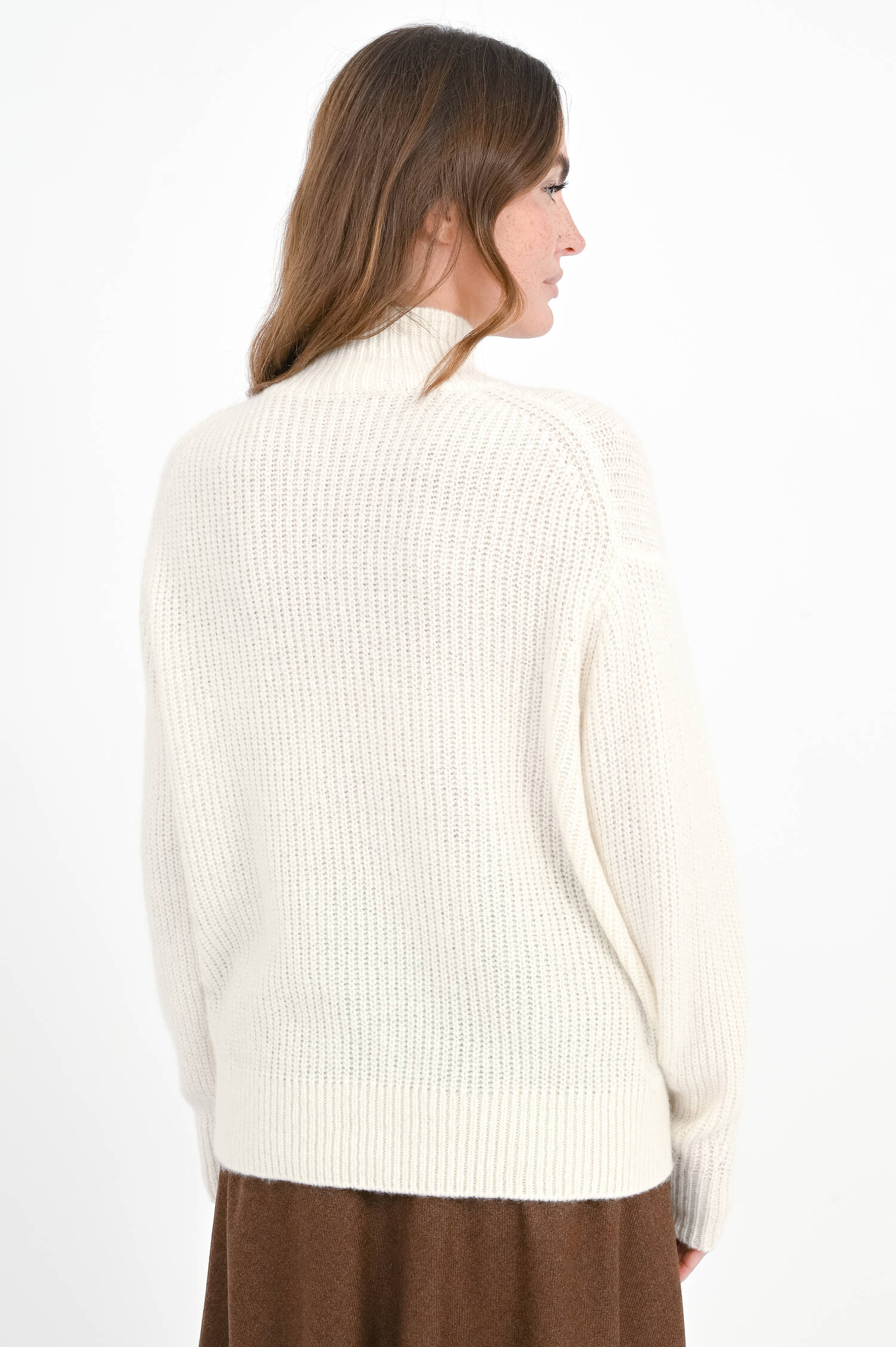 Woll-Cashmere-Pullover mit Stehkragen in Offwhite Woll-Cashmere-Pullover mit Stehkragen in Offwhite