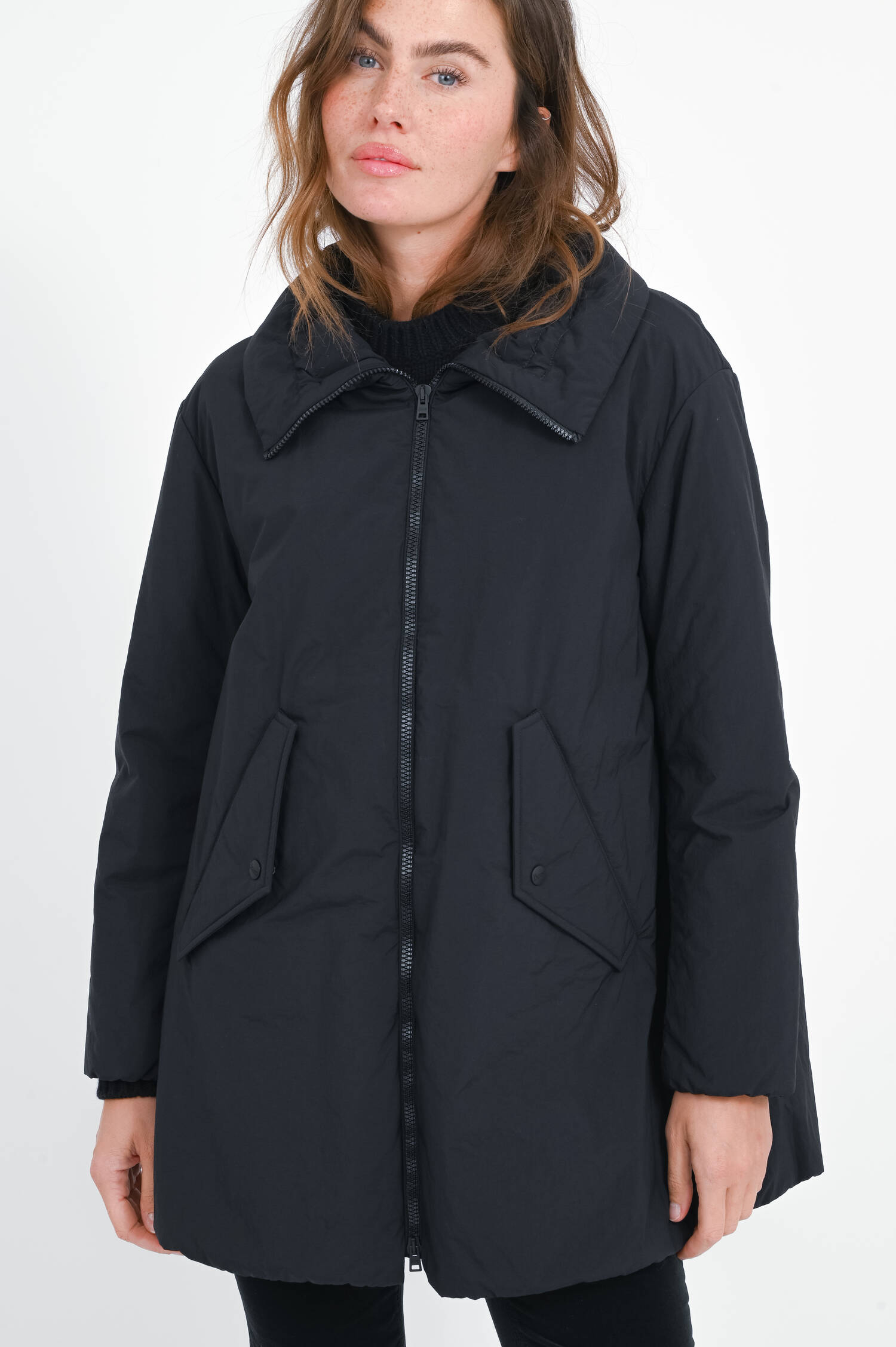 Windbreaker mit stylischem Kragen in Black Windbreaker mit stylischem Kragen in Black