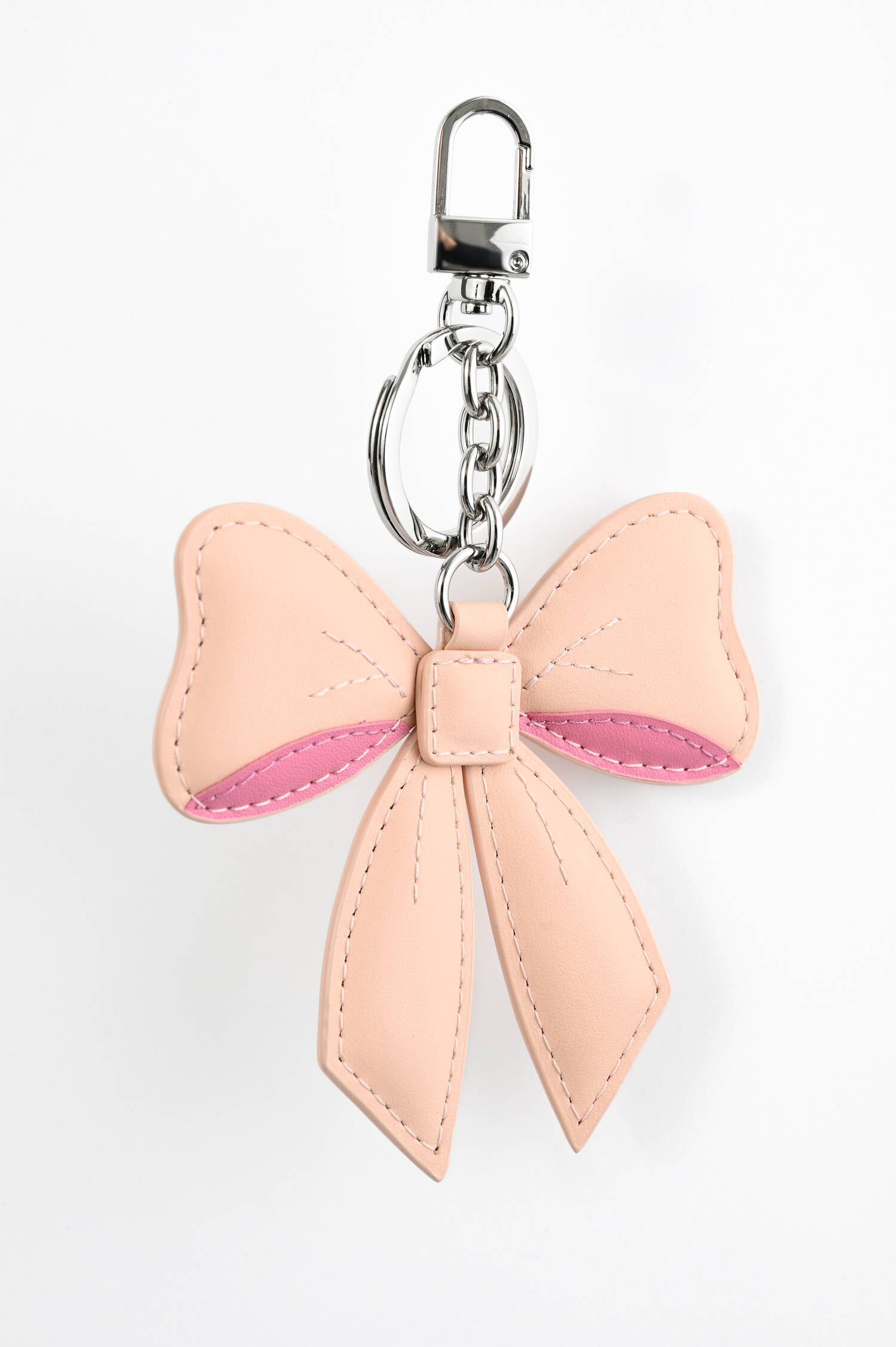 Schleifen-Taschenanhänger in Rosa Schleifen-Taschenanhänger in Rosa