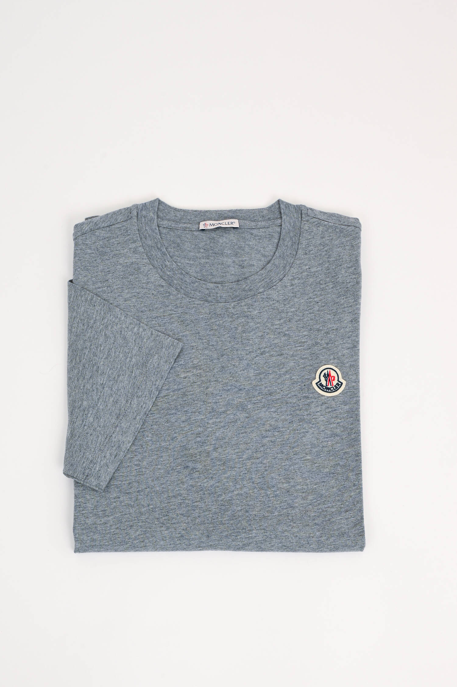 T-Shirt mit Logo-Stickerei in Grau T-Shirt mit Logo-Stickerei in Grau