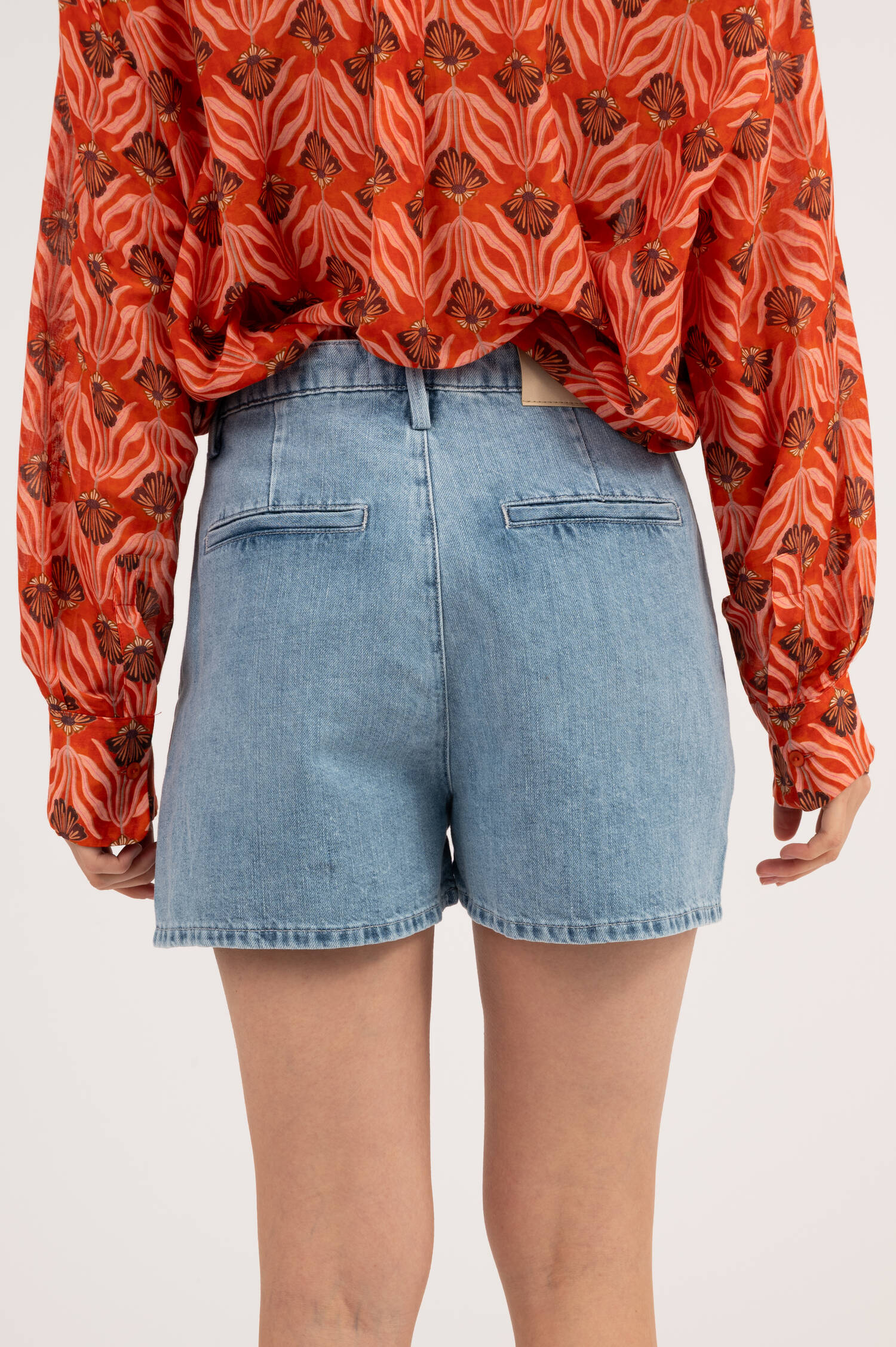 Denim Shorts IRIS in Hellblau Denim Shorts IRIS in Hellblau