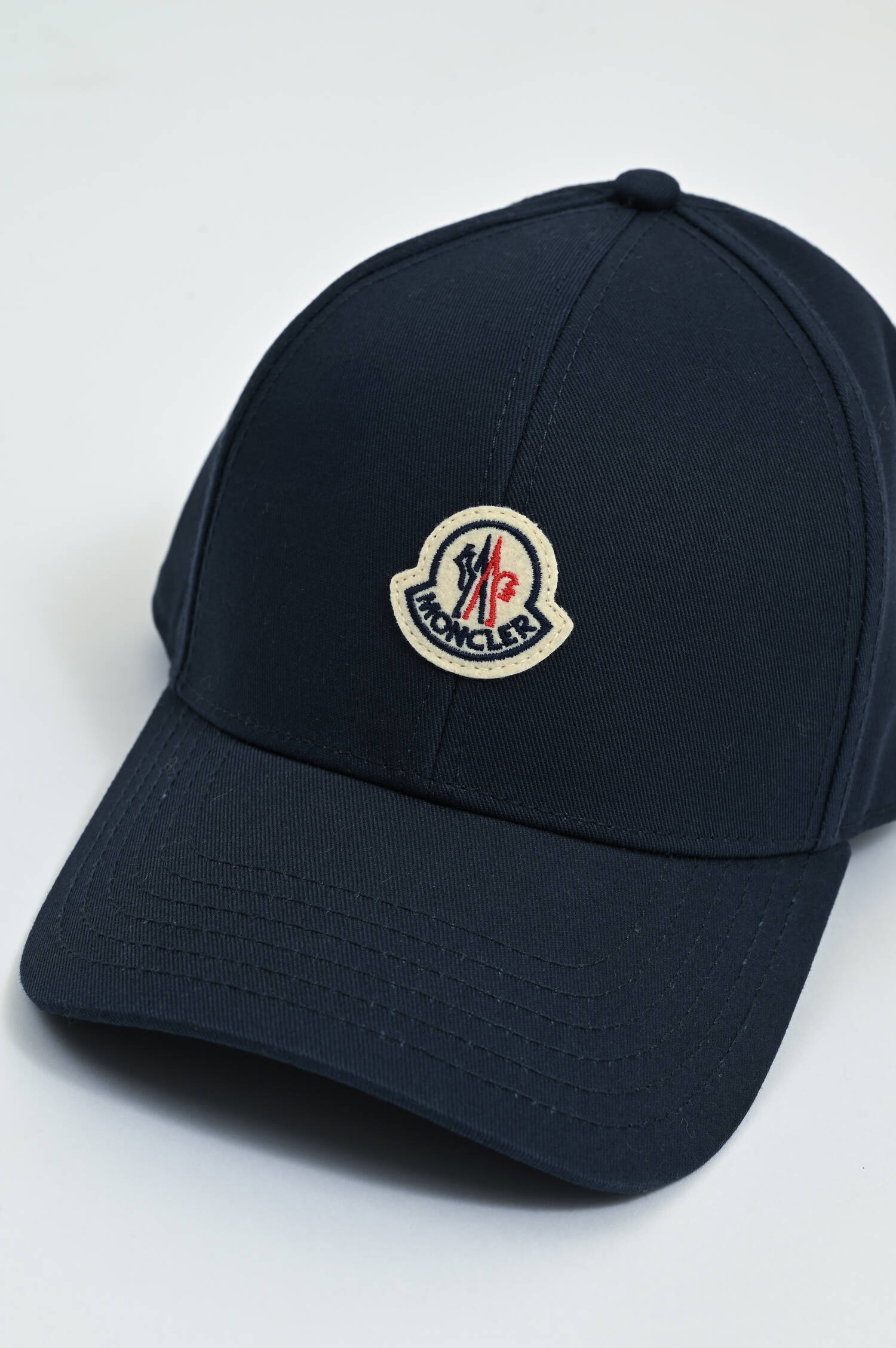 Basecap in Navy