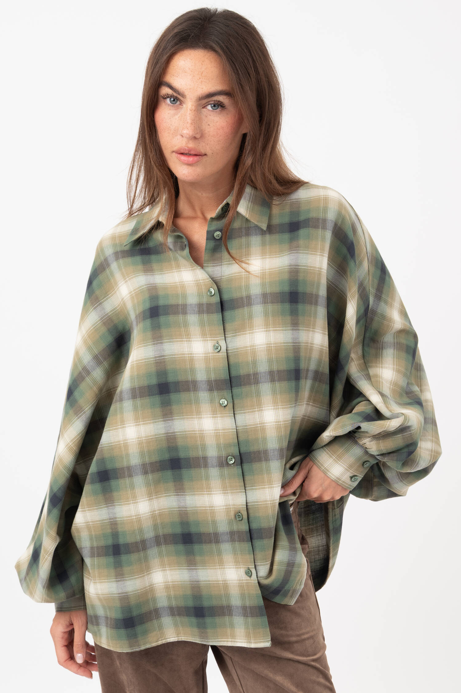 Karobluse mit Batwingarm in Grün