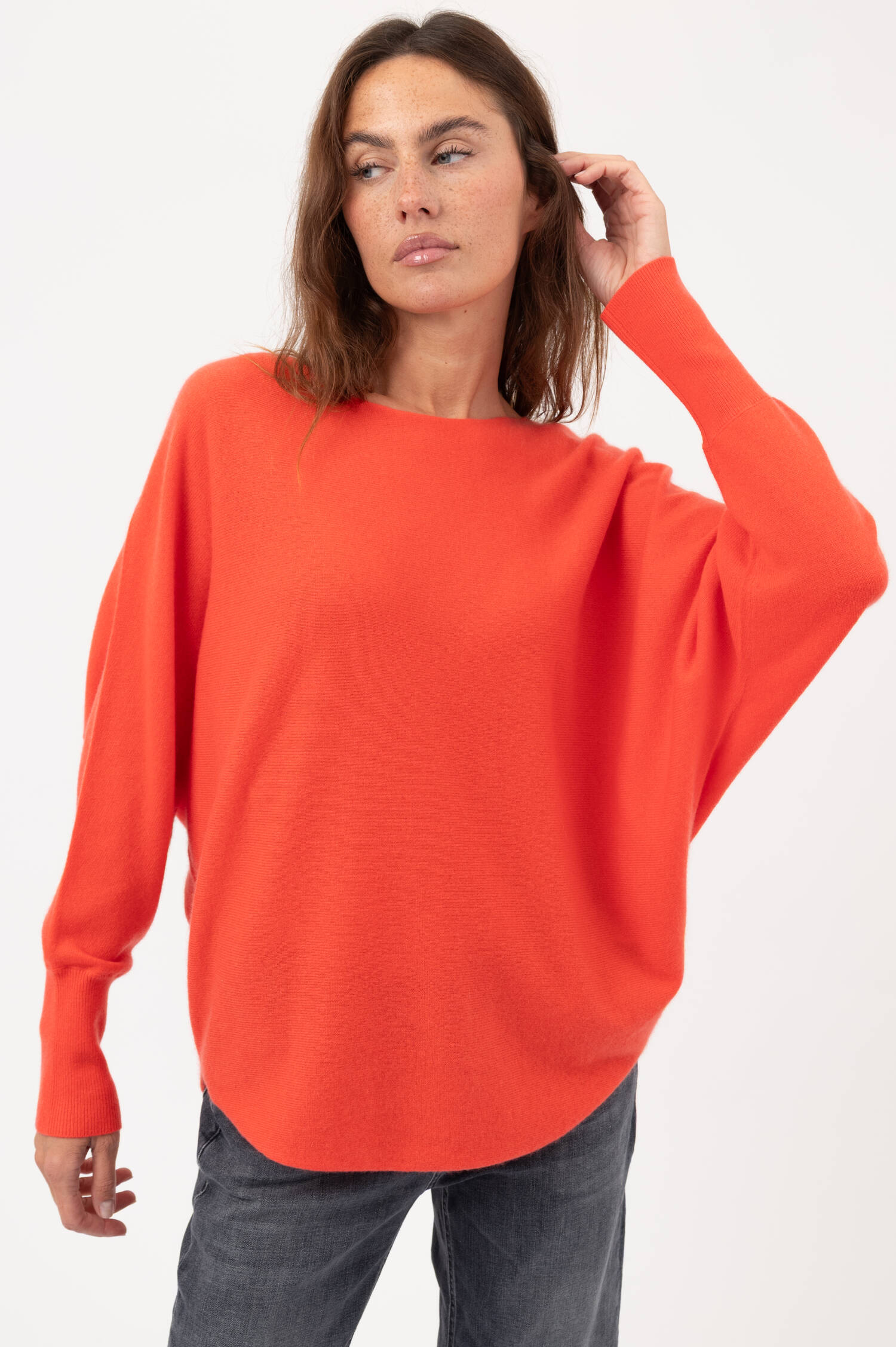 Cashmere-Pullover in Korallrot Cashmere-Pullover in Korallrot