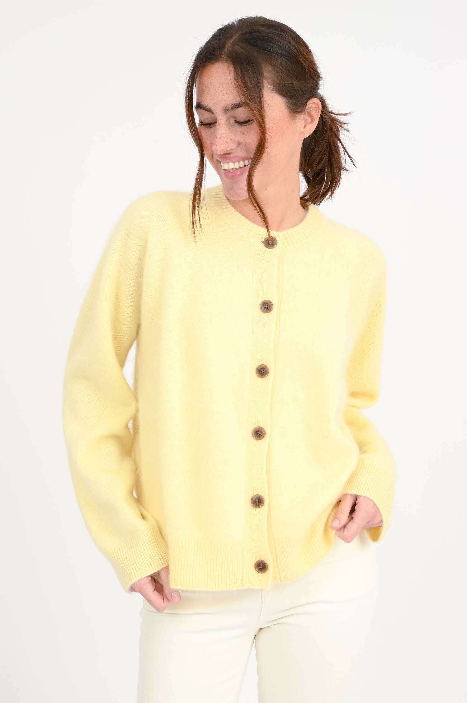 Cardigan MELBA in Buttergelb Cardigan MELBA in Buttergelb