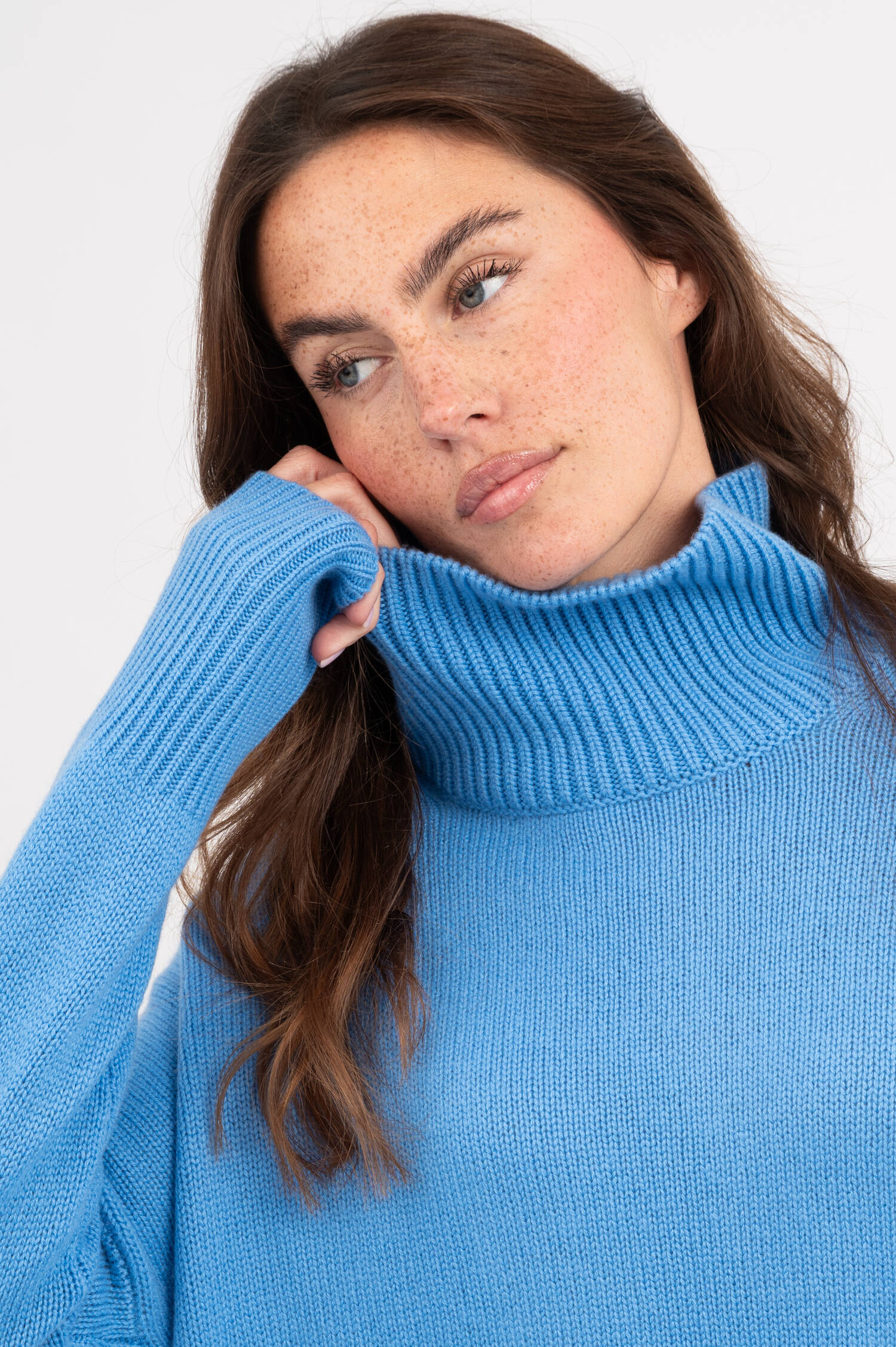 Pullover HEIDI in Azureblau Pullover HEIDI in Azureblau