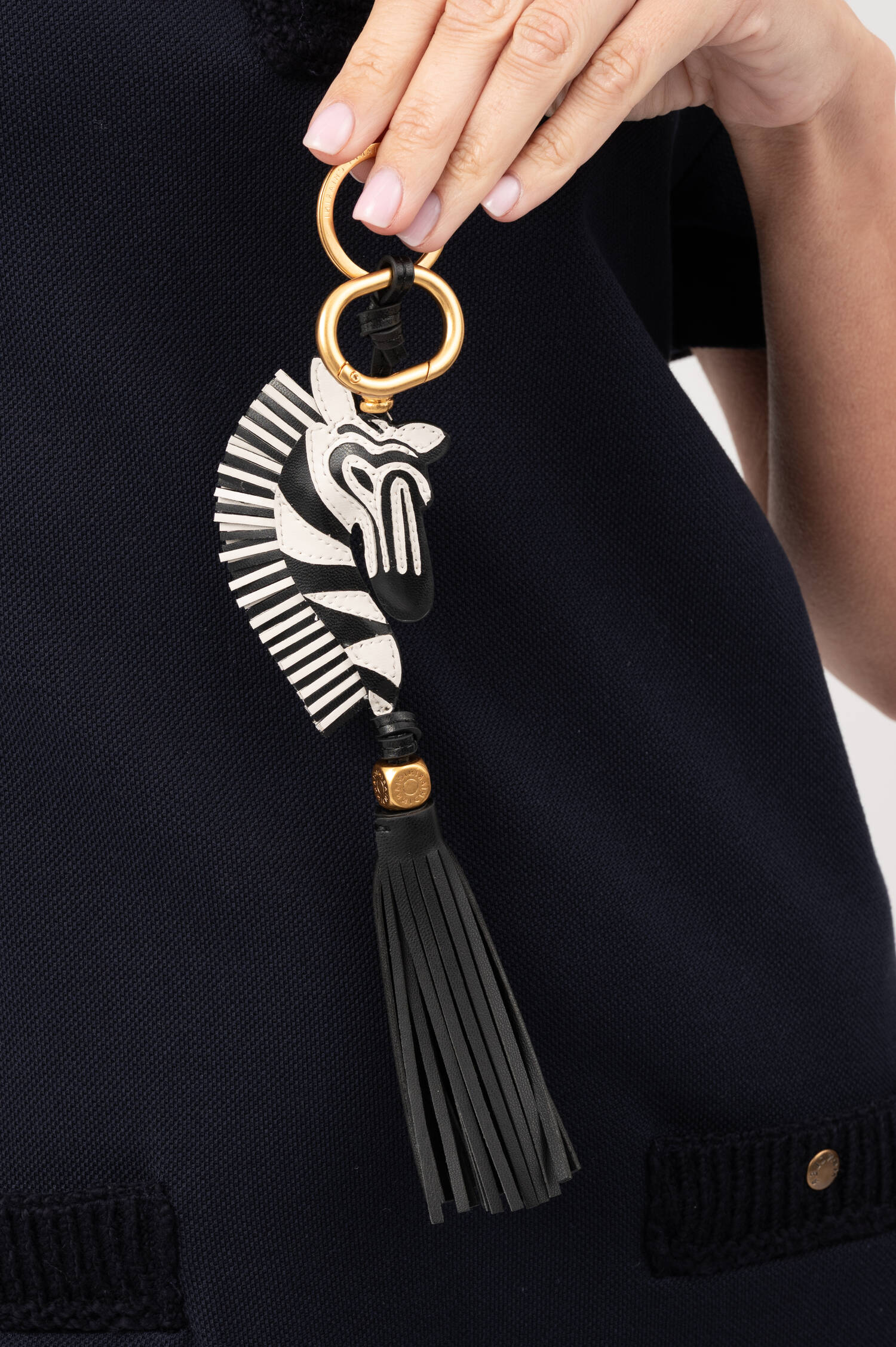 Lederanhänger CHARM ZEBRA in Schwarz/Weiß Lederanhänger CHARM ZEBRA in Schwarz/Weiß