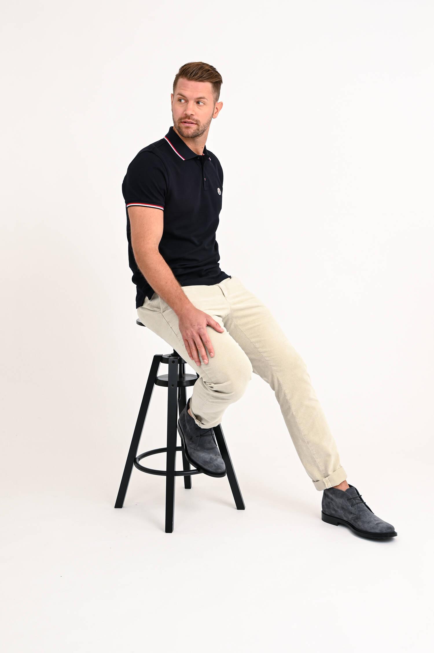 Poloshirt mit Streifen-Details in Navy