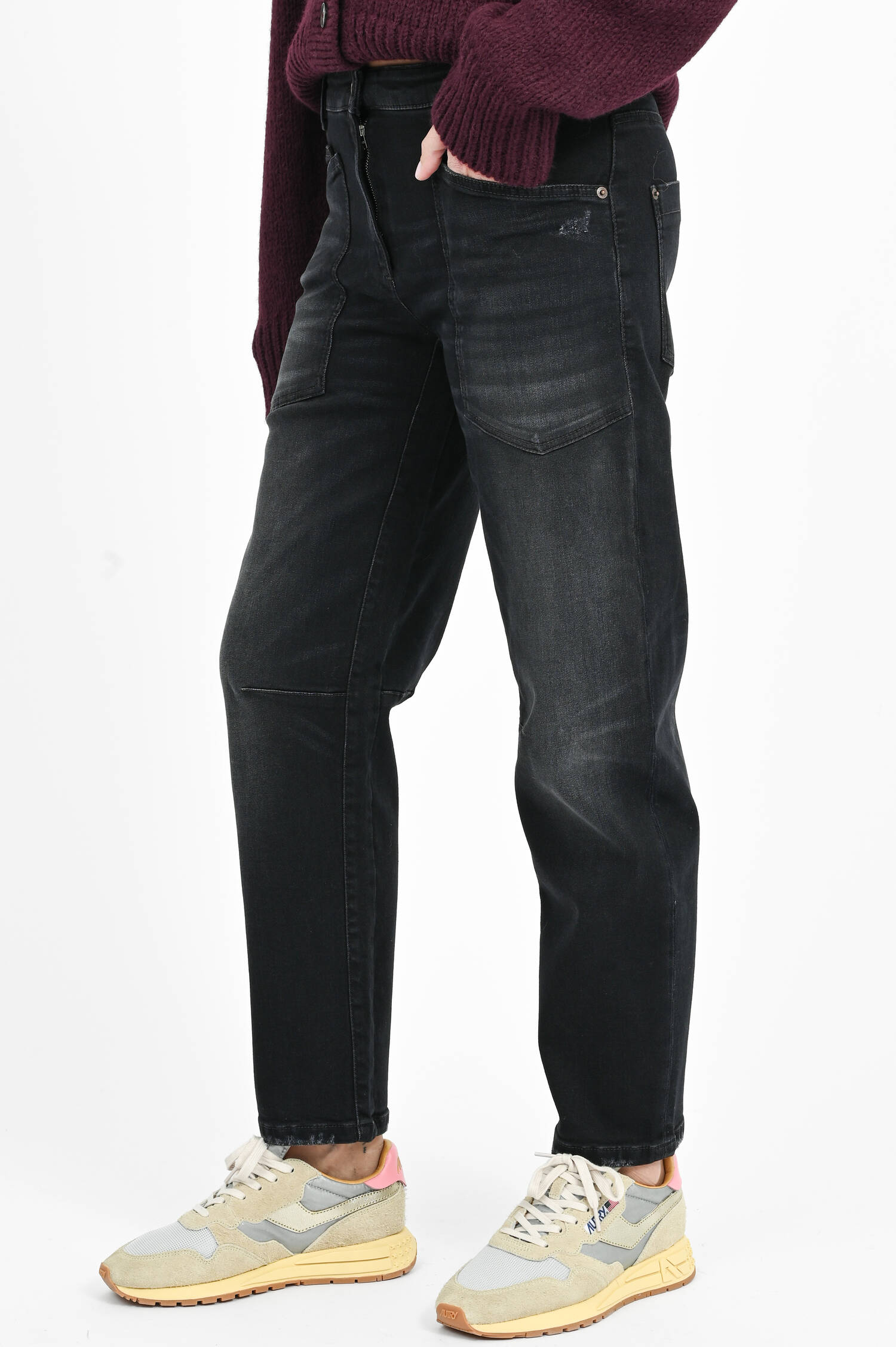 Jeans im Used-Look in Salty Black Jeans im Used-Look in Salty Black