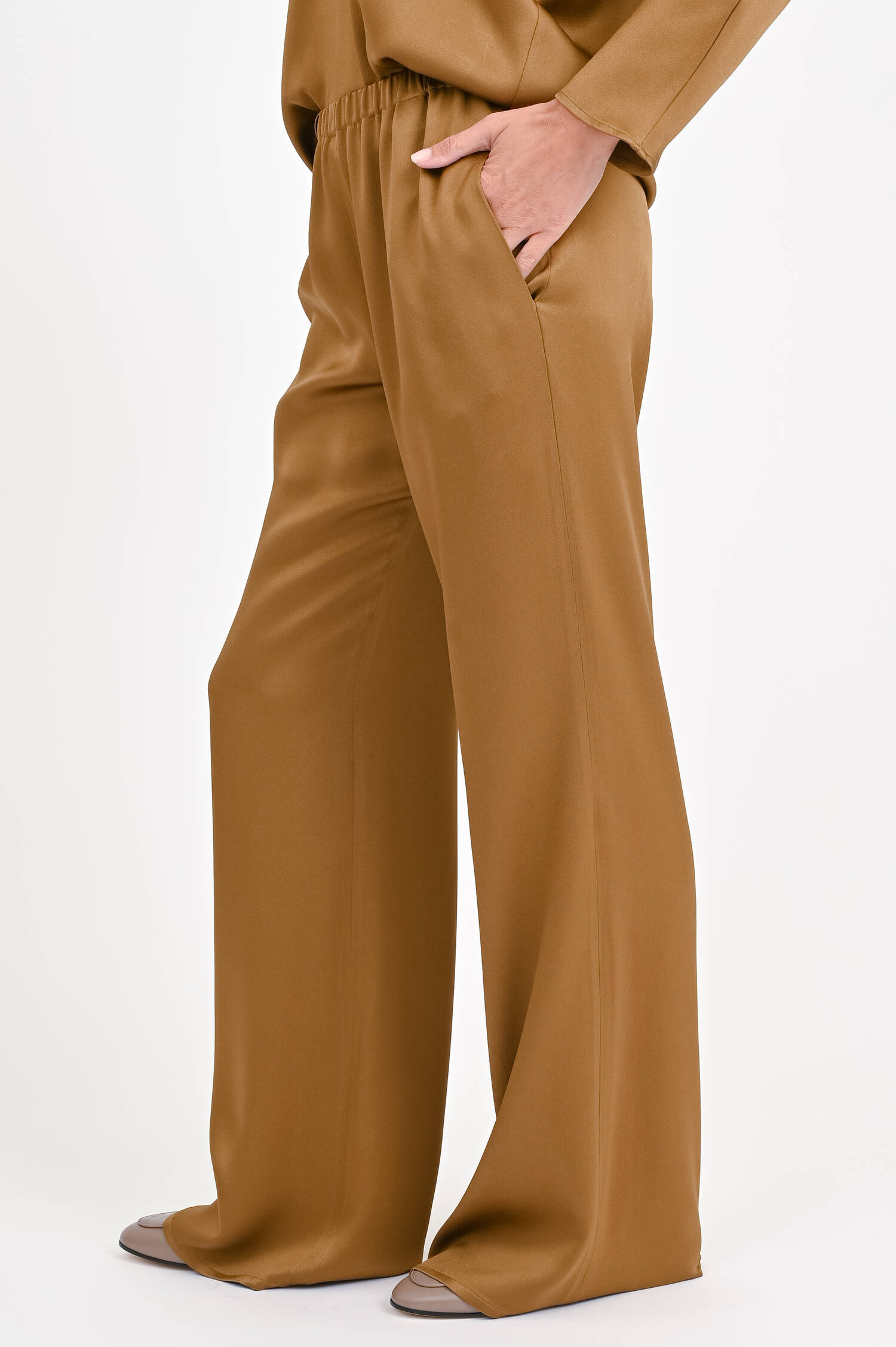 Satinhose in Caramel