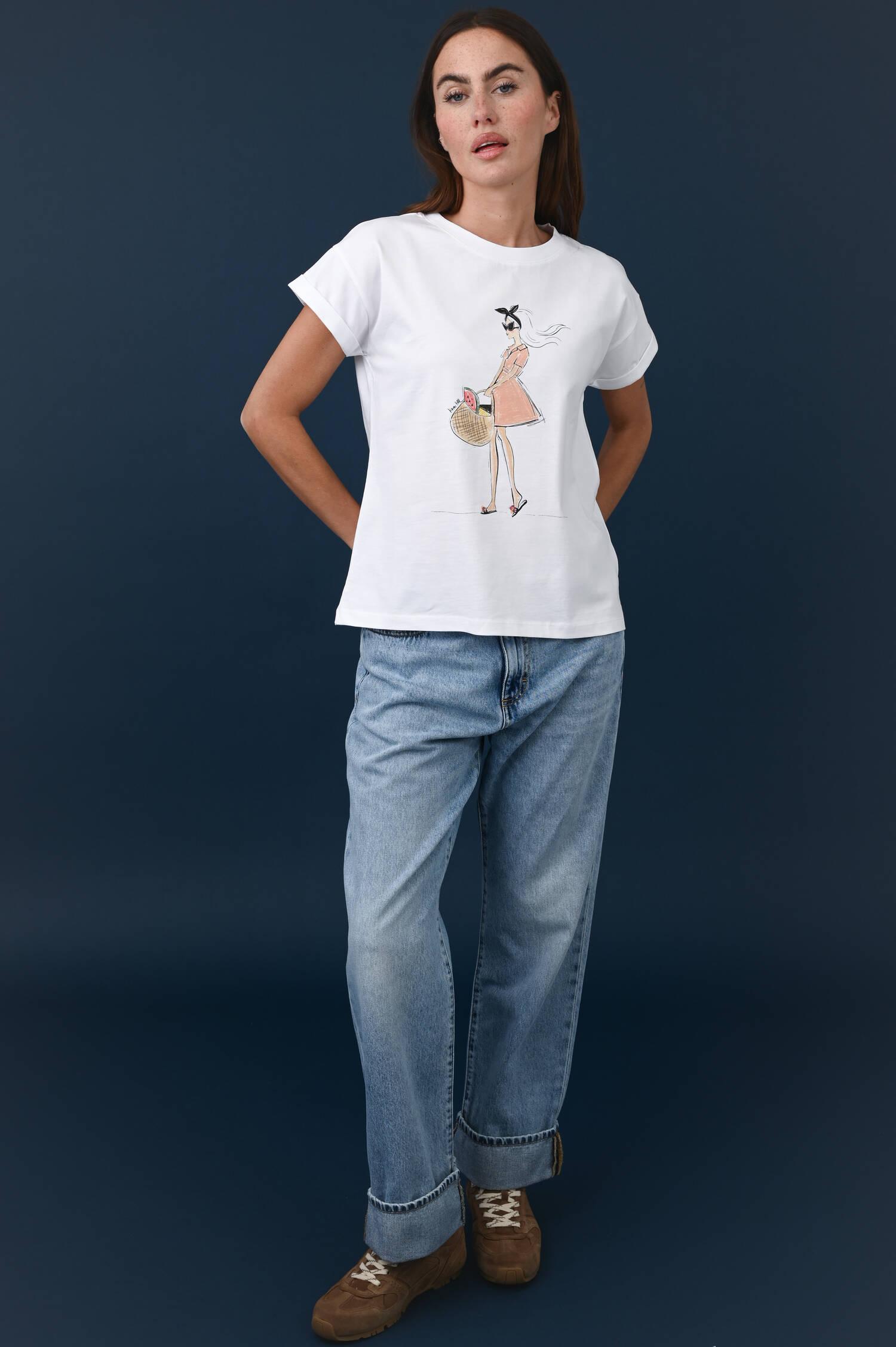 T-Shirt "Frau mit Kleid" in Weiß/Peach