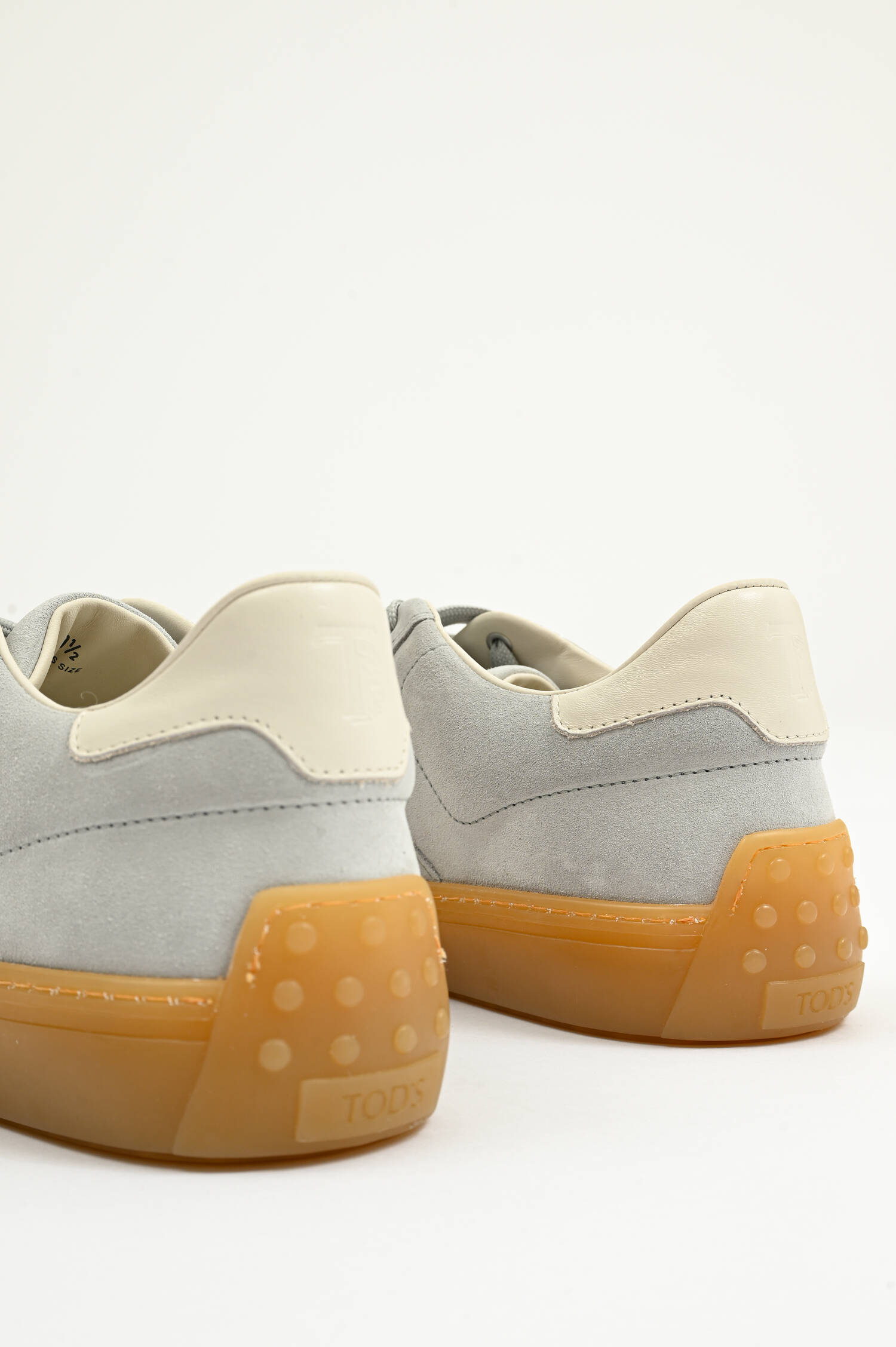 Sneaker aus Veloursleder in Blaugrau