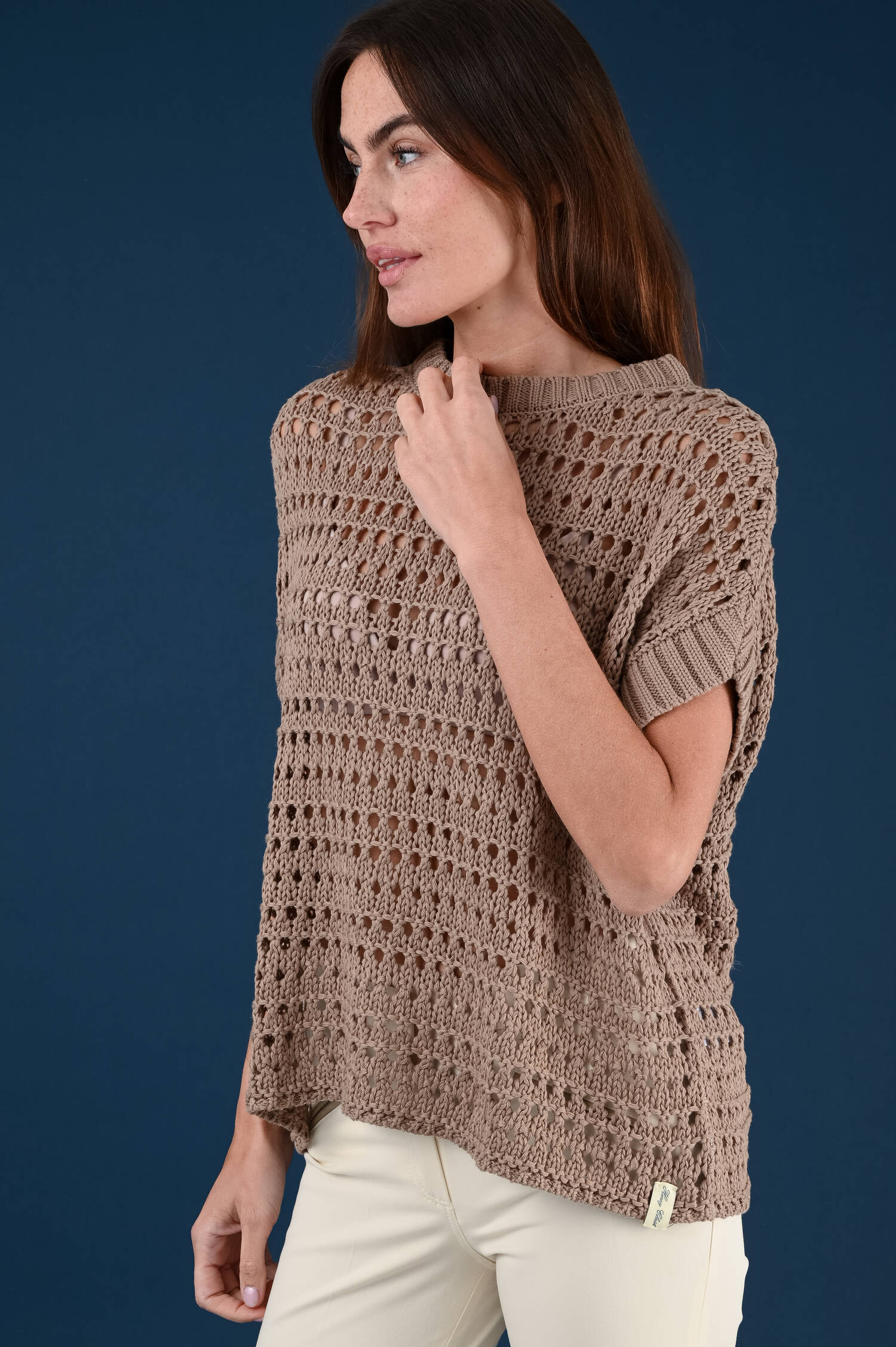 Lochstrickpullover in Terrabraun