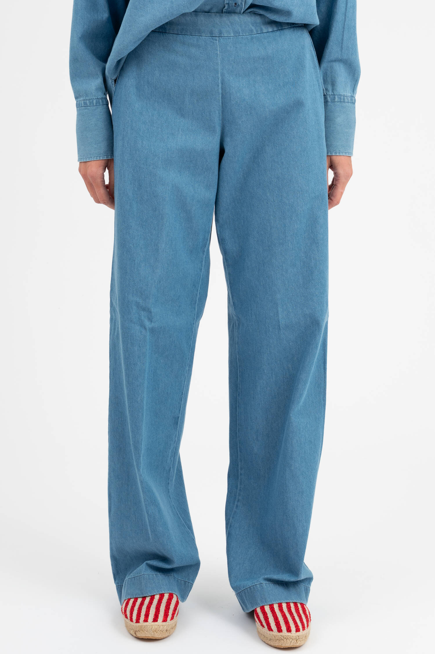 Denimhose in Mittelblau