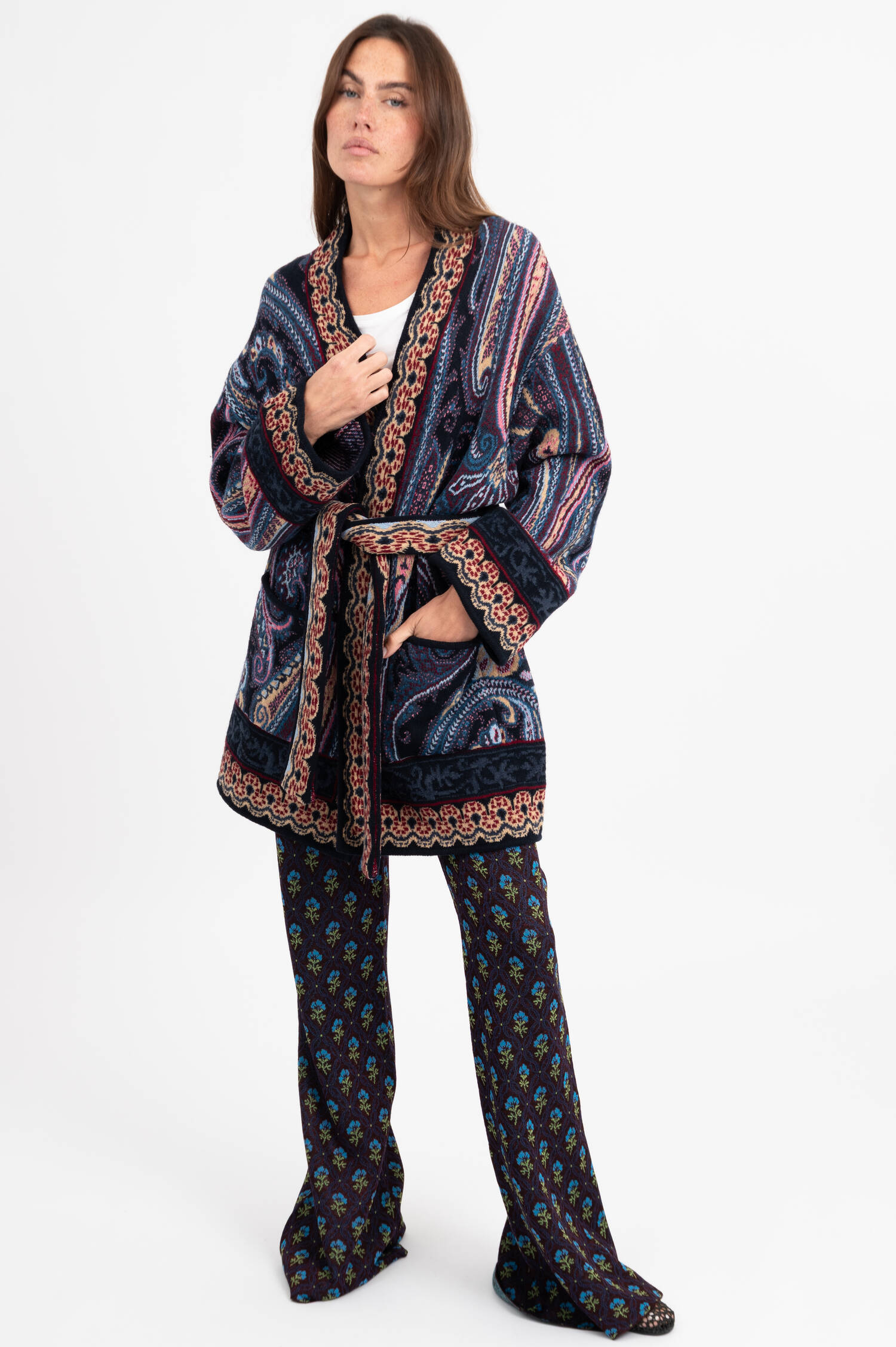 Kimono Cardigan mit Bindegürtel in Blau Kimono Cardigan mit Bindegürtel in Blau