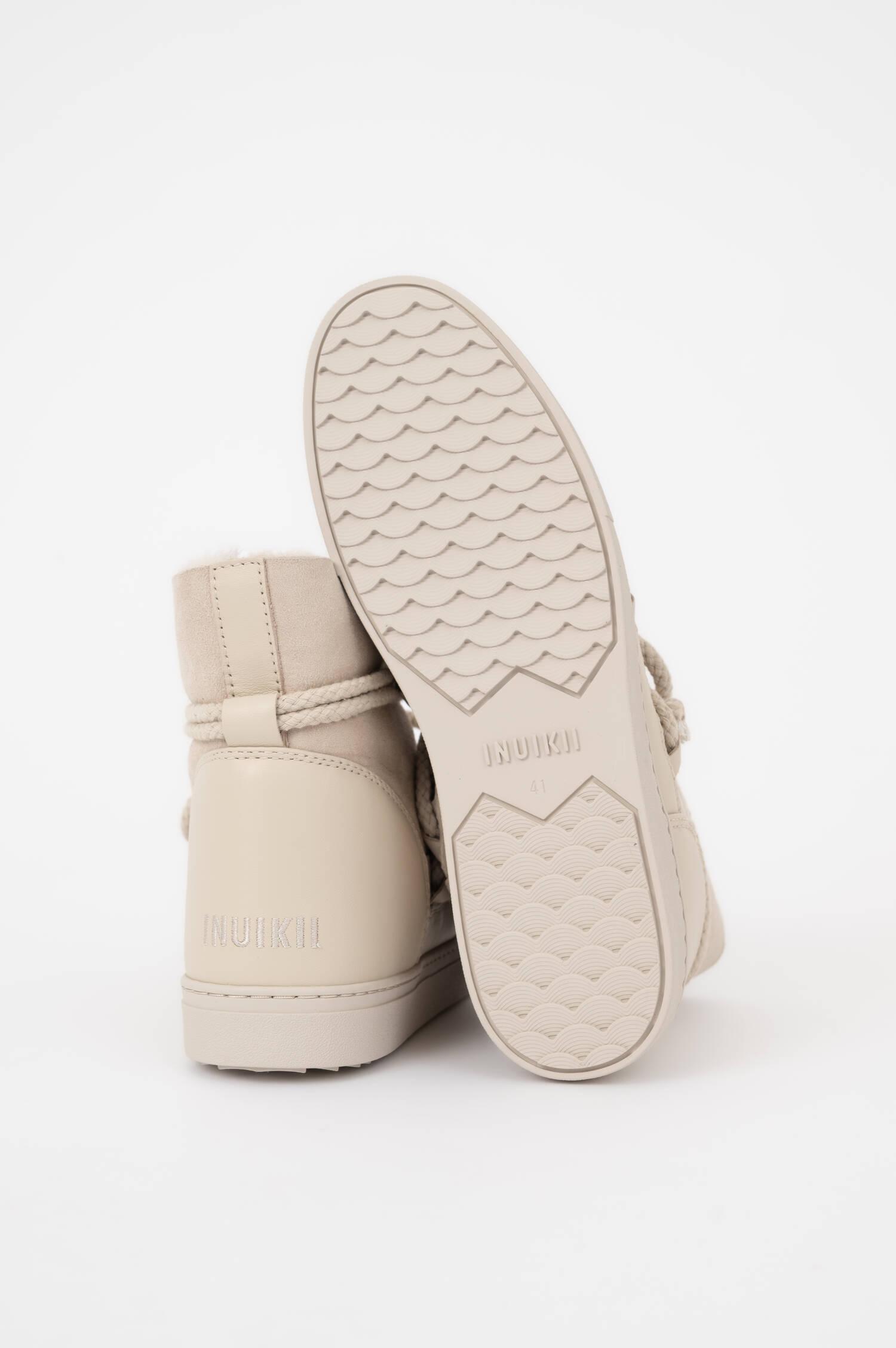 Lammfell-Schneeschuhe CLASSIC in Weiß