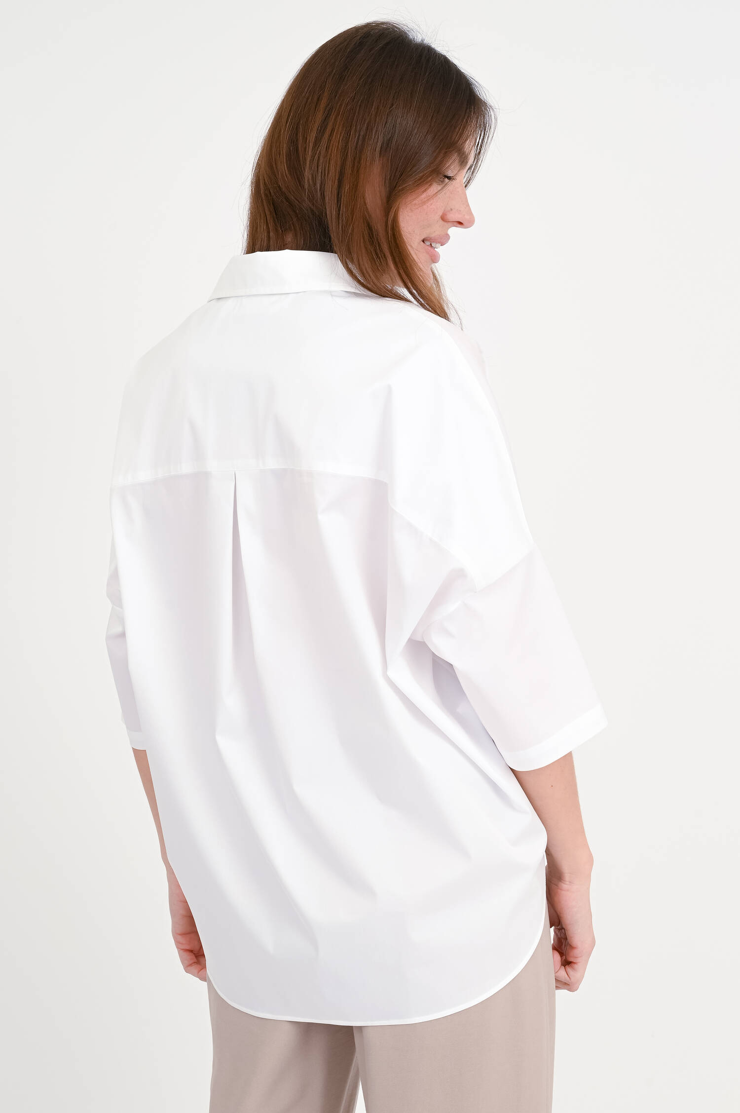 Popelin-Bluse mit Tunika-Ausschnitt in Weiß Popelin-Bluse mit Tunika-Ausschnitt in Weiß