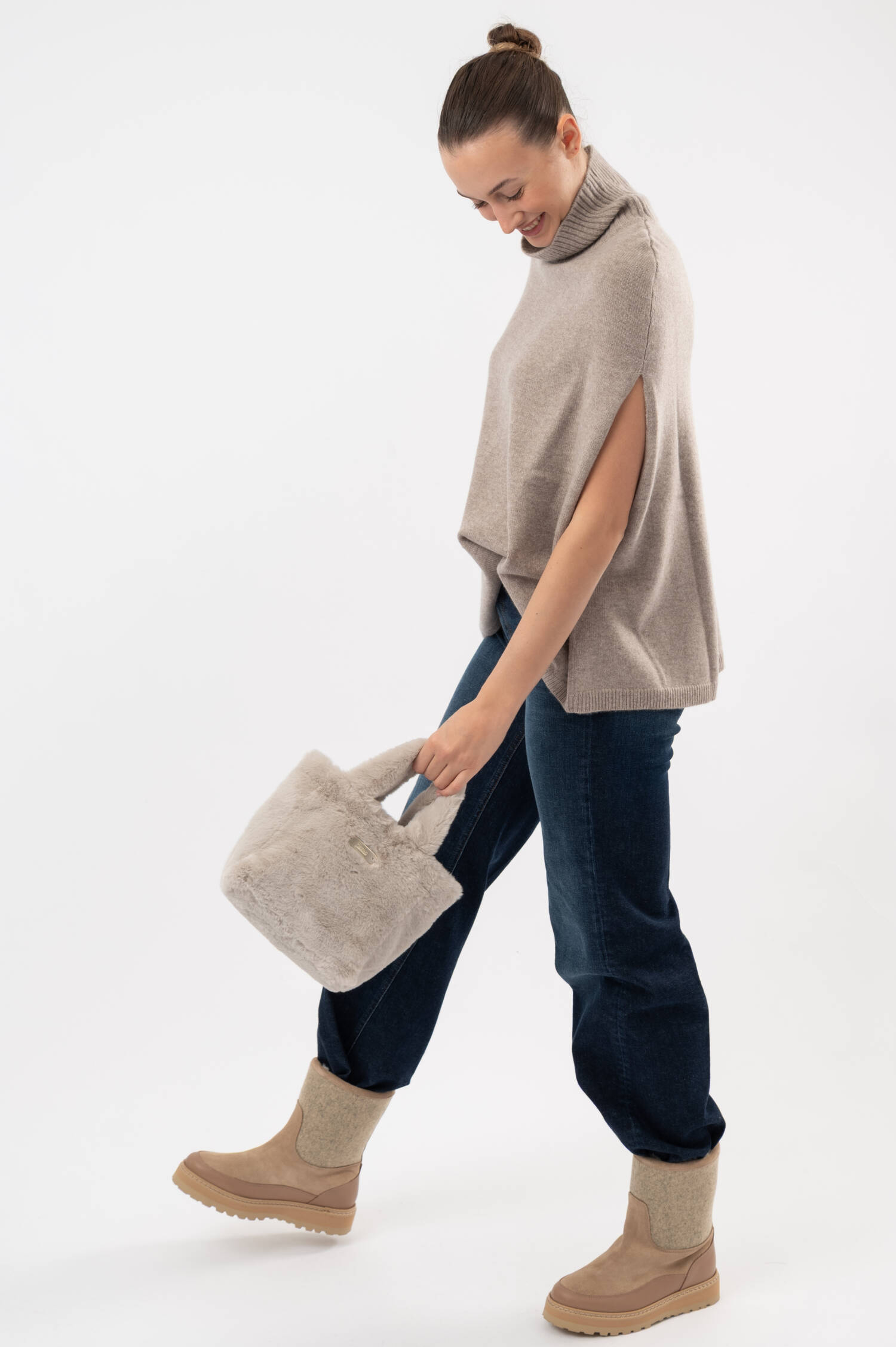 Cashmere-Cape ANNICANE in Beige