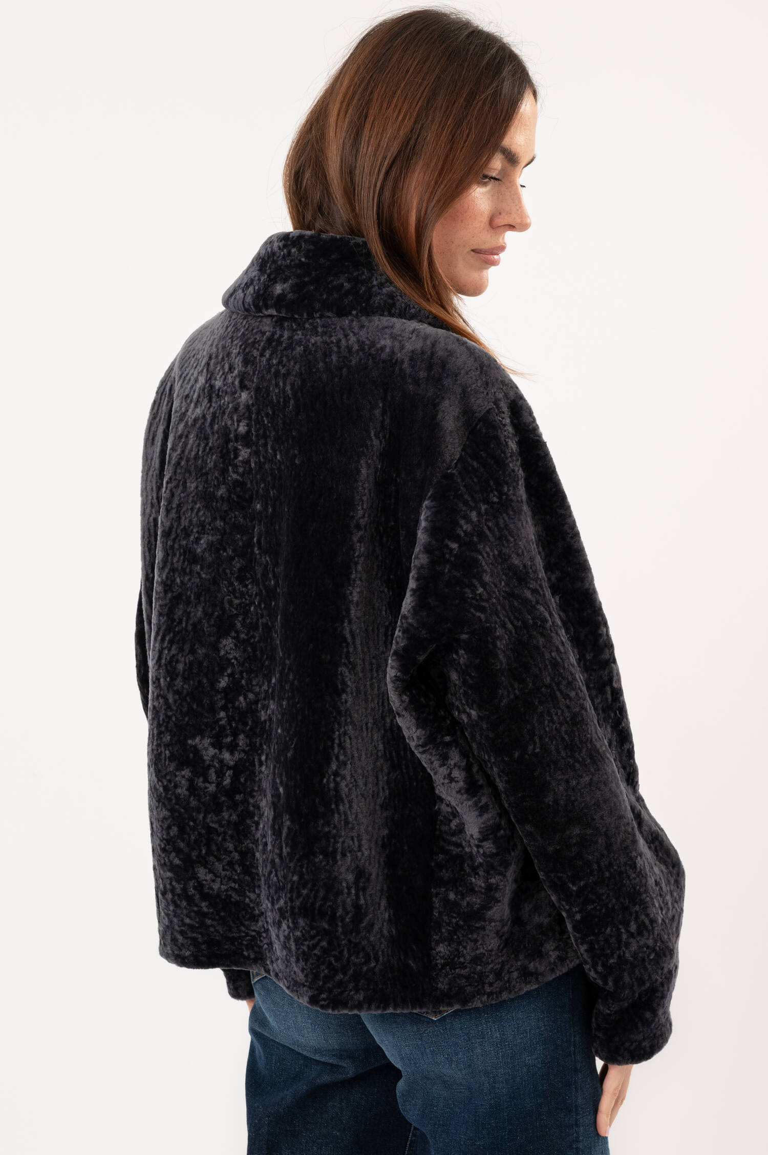 Lammfell-Curly-Jacke in Anthrazit Lammfell-Curly-Jacke in Anthrazit