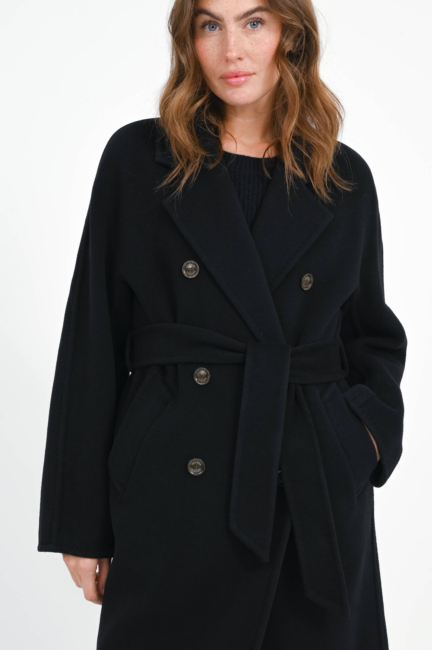 Woll-Cashmere-Mantel in Tiefschwarz Woll-Cashmere-Mantel in Tiefschwarz
