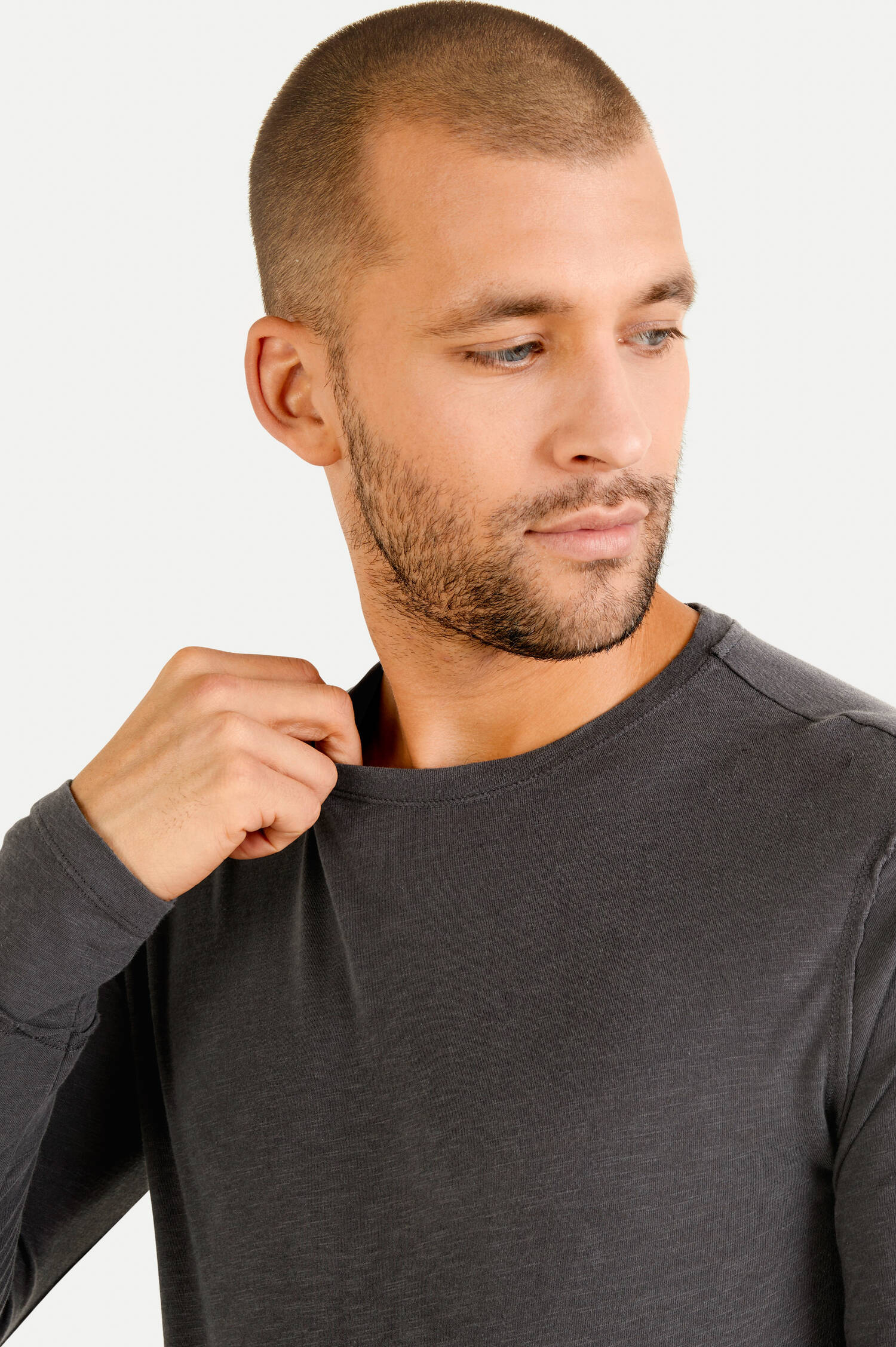 Longsleeve aus Baumwoll-Viskose-Mix in Antra