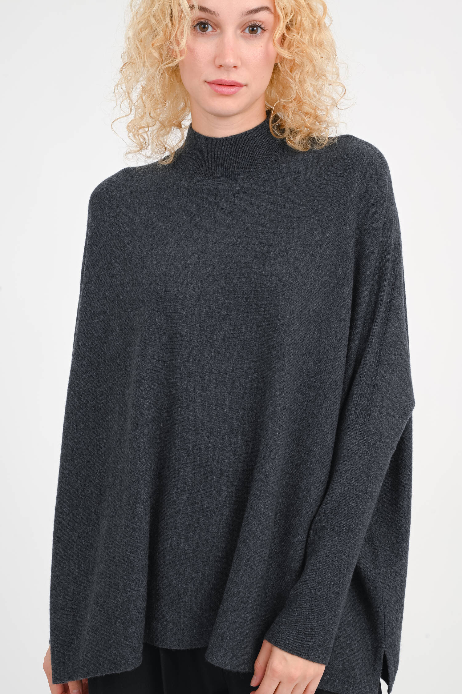 Cashmere-Pullover in Anthrazit