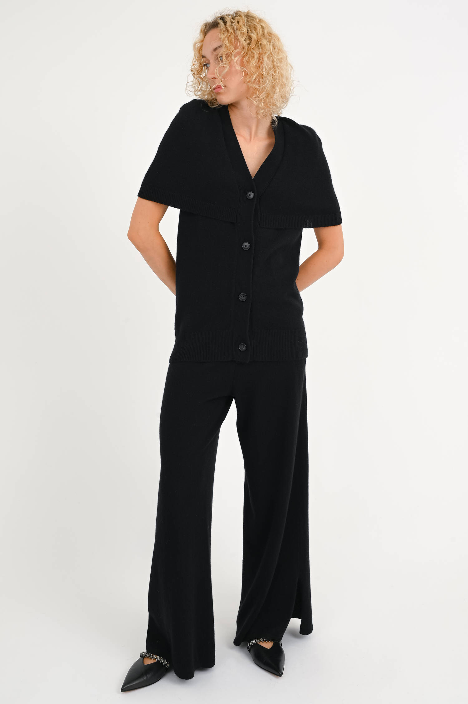 Kurzarm Cashmere-Cardigan KENDAL in Schwarz Kurzarm Cashmere-Cardigan KENDAL in Schwarz