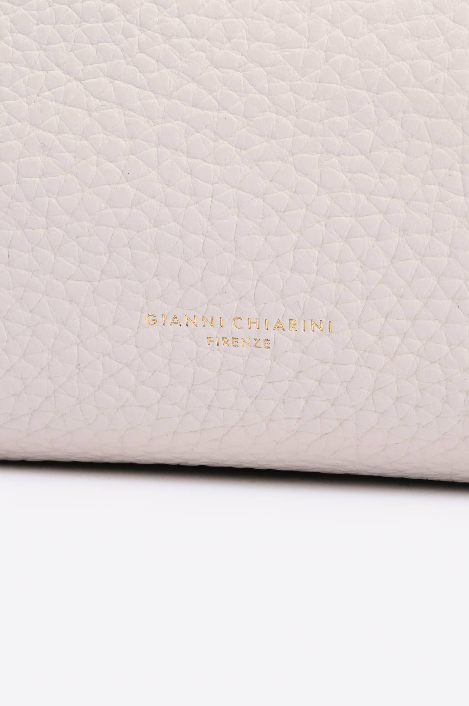 Tasche BLOOM mit genarbten Leder in Sabbia Tasche BLOOM mit genarbten Leder in Sabbia