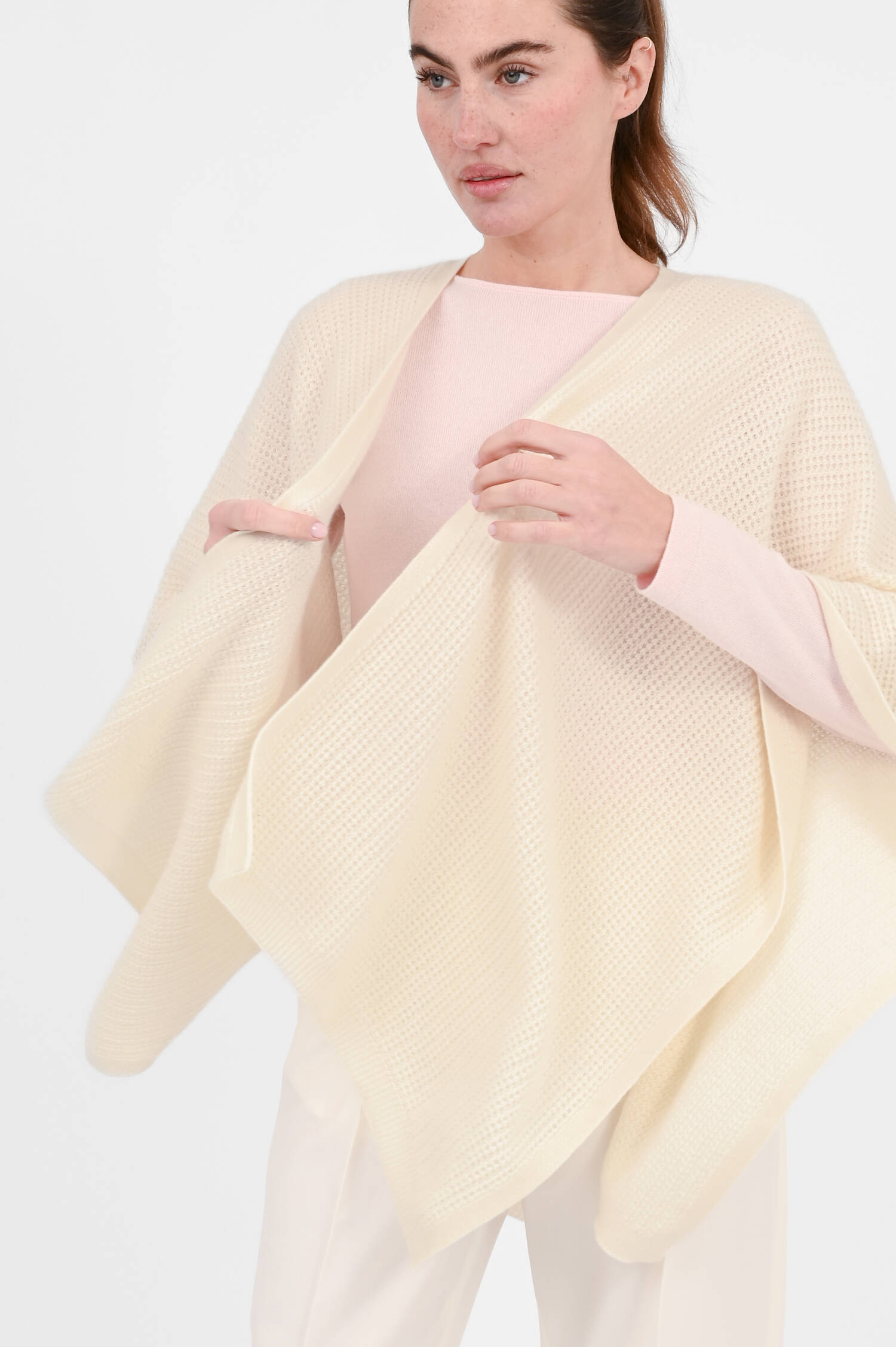 Cashmere-Dreieckstuch in Creme