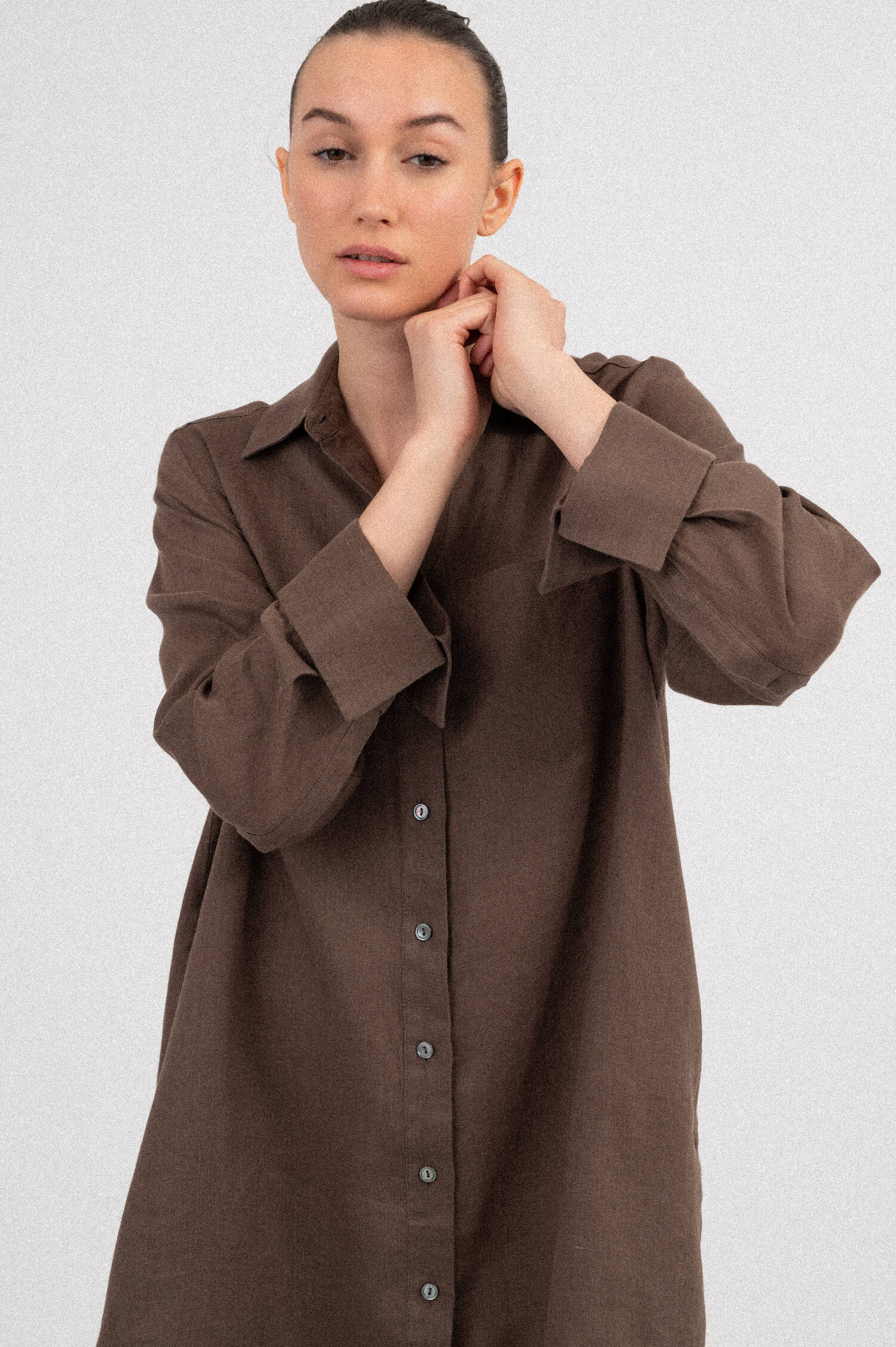 Hemdblusenkleid in Mudbraun