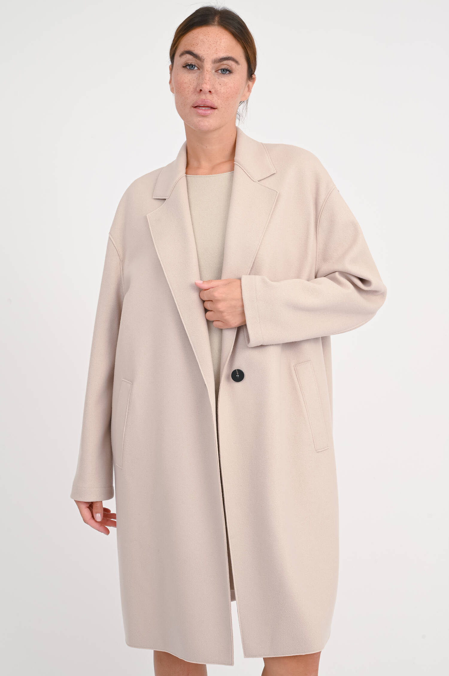 Mantel aus Schurwolle in Almond
