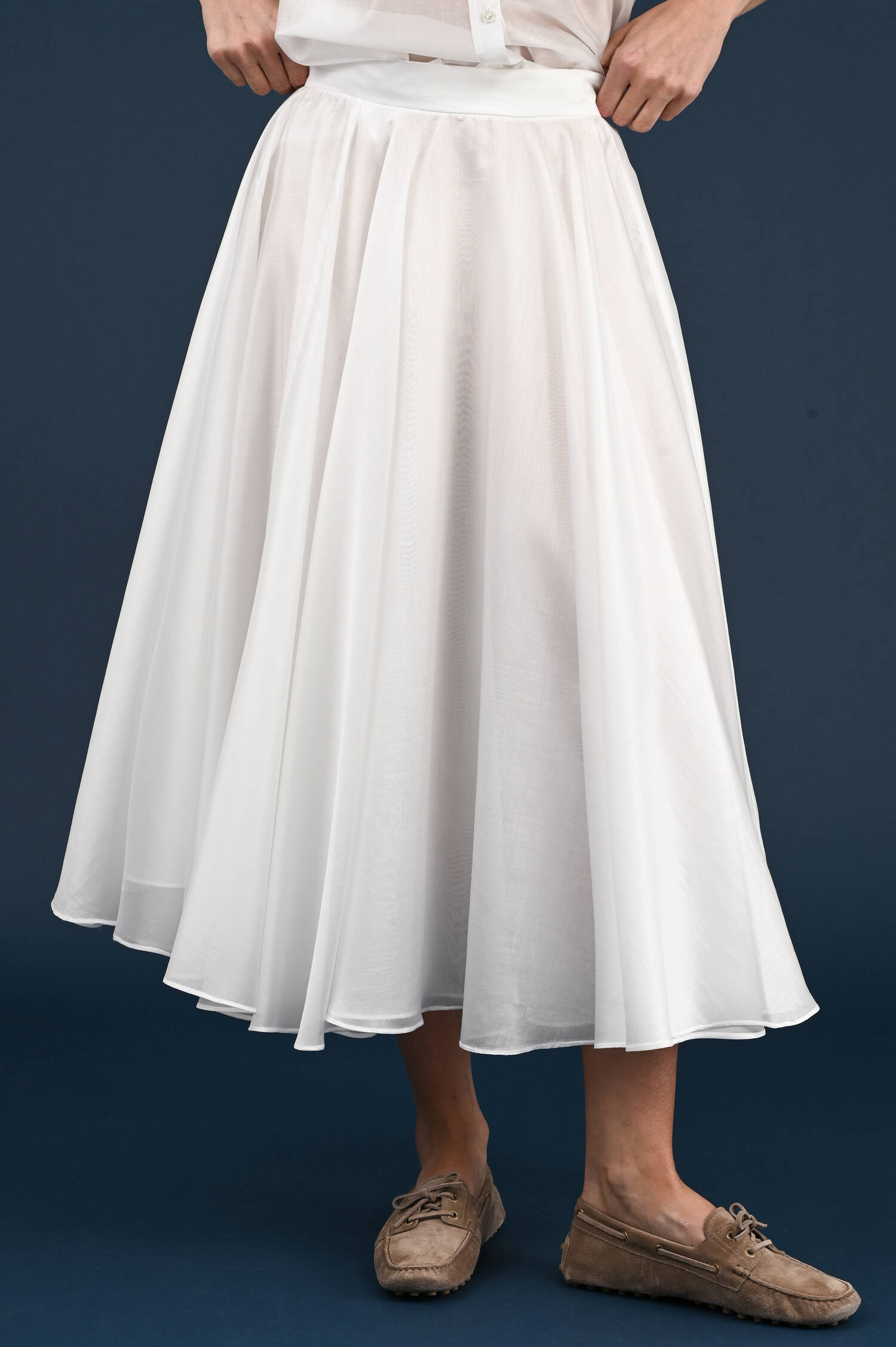 Satinrock in Biancowhite Satinrock in Biancowhite