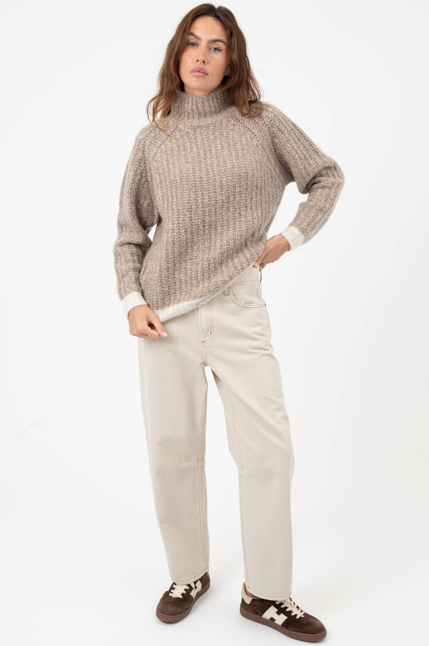 Stehkragen-Raglan-Pullover in Braun meliert Stehkragen-Raglan-Pullover in Braun meliert