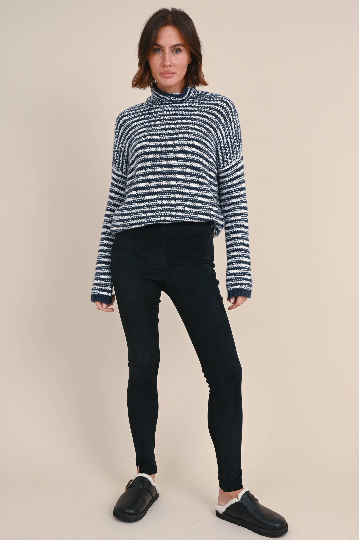 Veloursleder Legging in Midnight Veloursleder Legging in Midnight