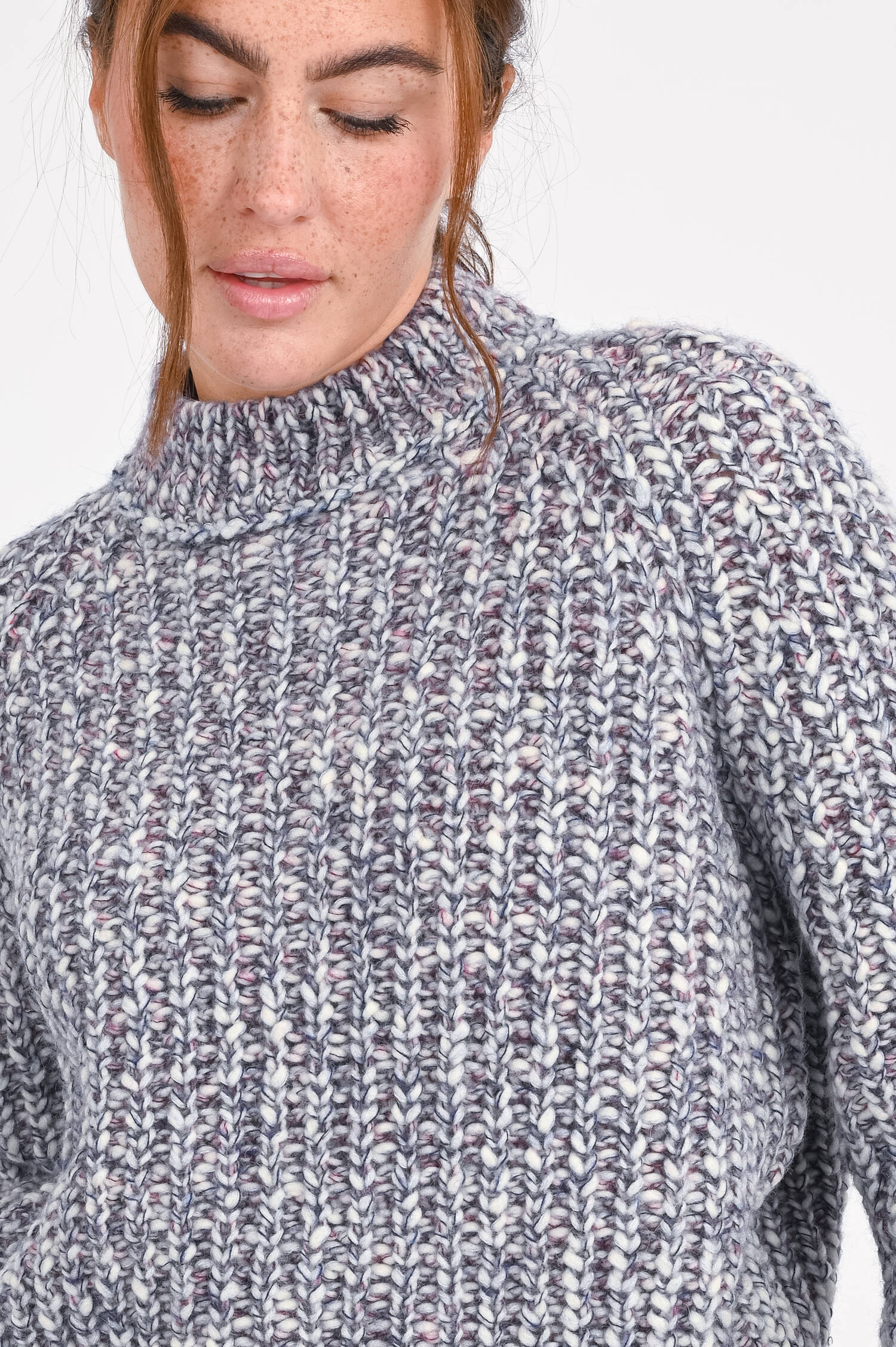 Strickpullover aus Woll-Mix in Grauviolett meliert