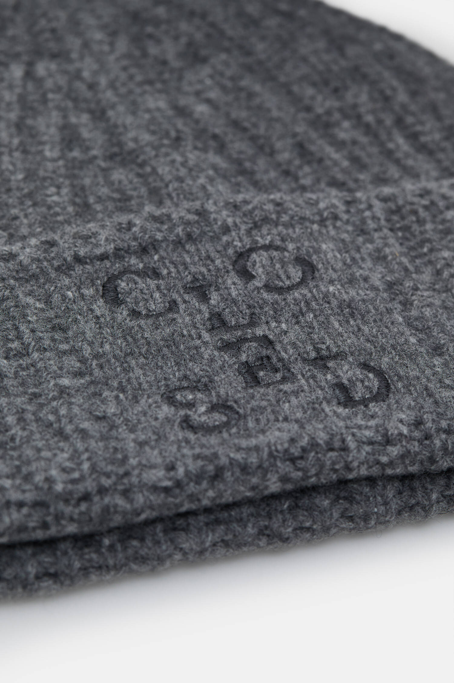 Rippstrickmütze aus Wolle in Dunkelgrau