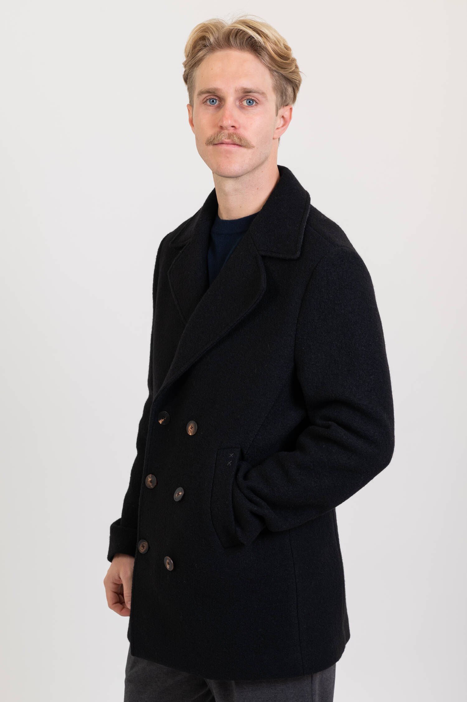 Kochwoll-Cabanjacke in Schwarz Kochwoll-Cabanjacke in Schwarz